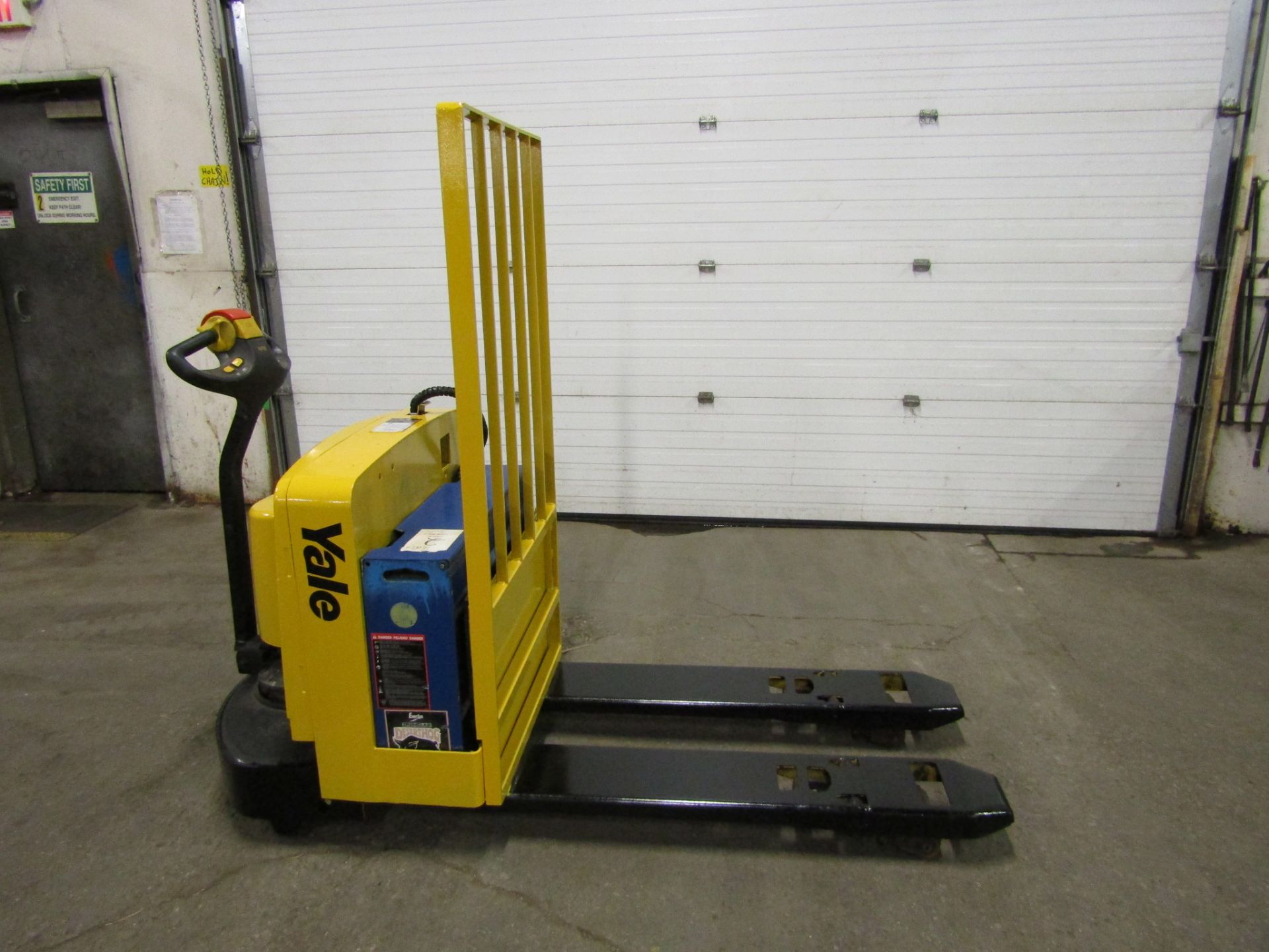 Yale Walkie Electric Powered Pallet Truck 6500lbs capacity 12V