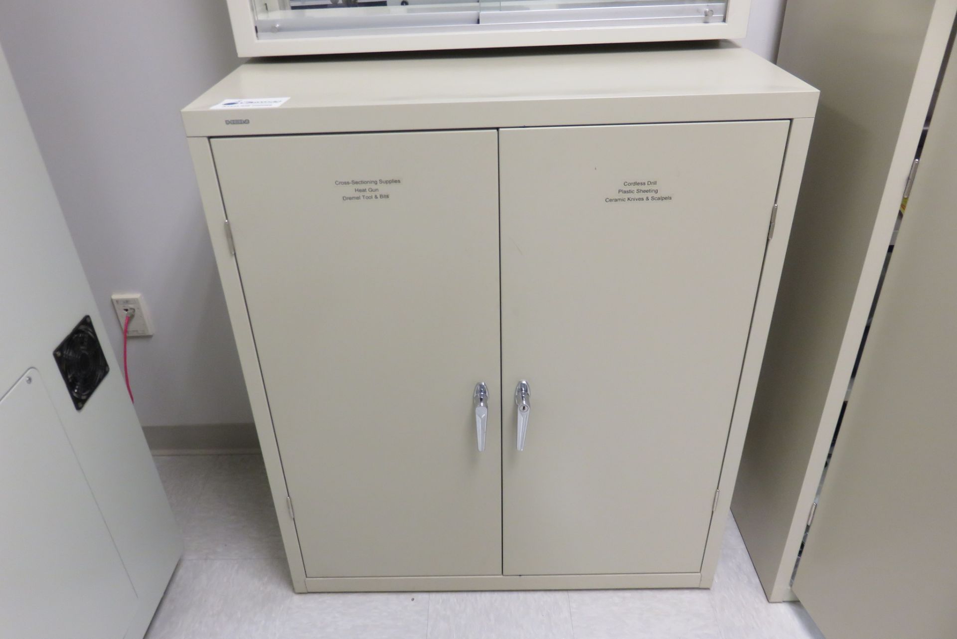 Lot of 3 storage cabinets