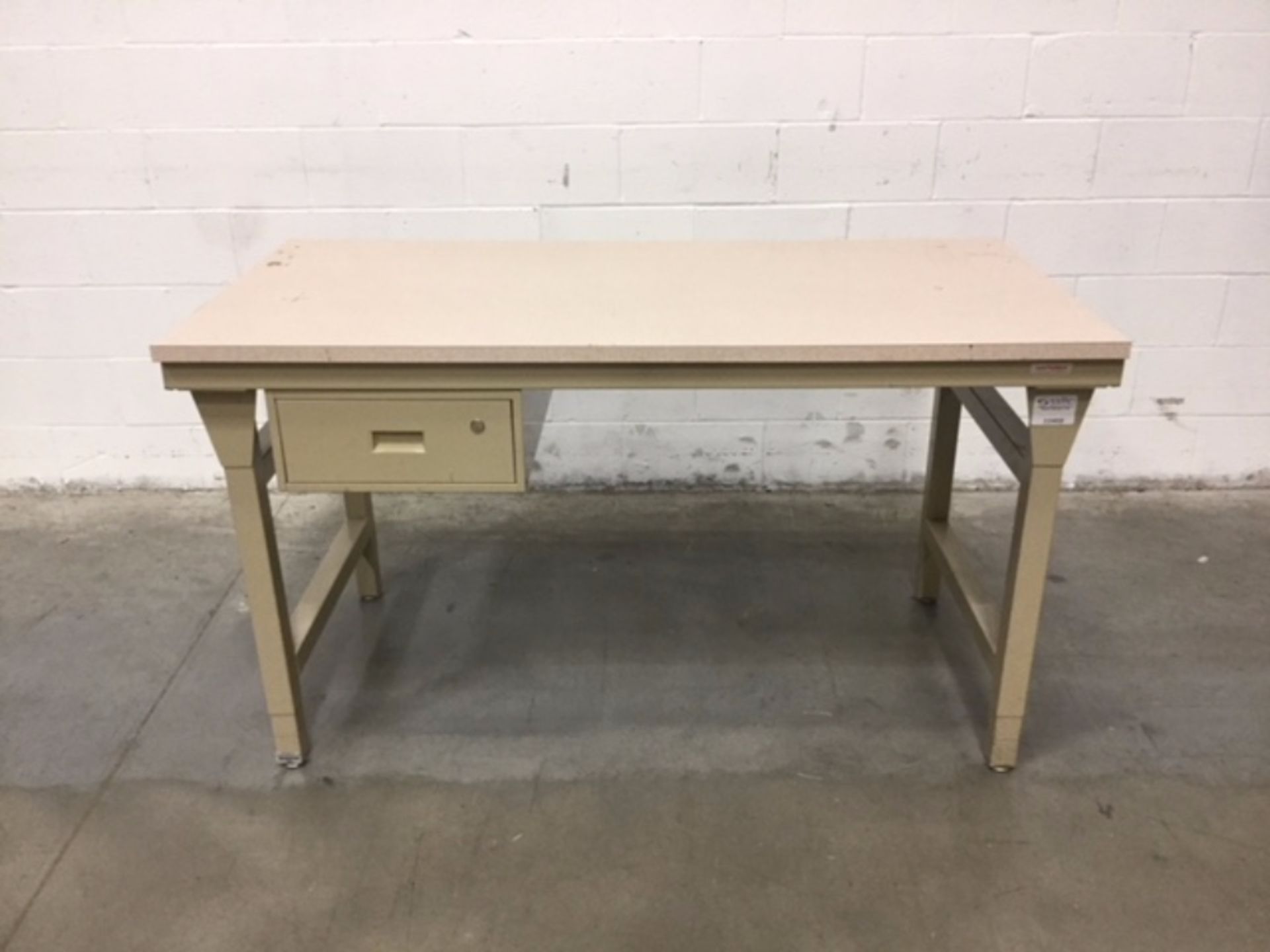 Workplace Systems 5' Stationary Table