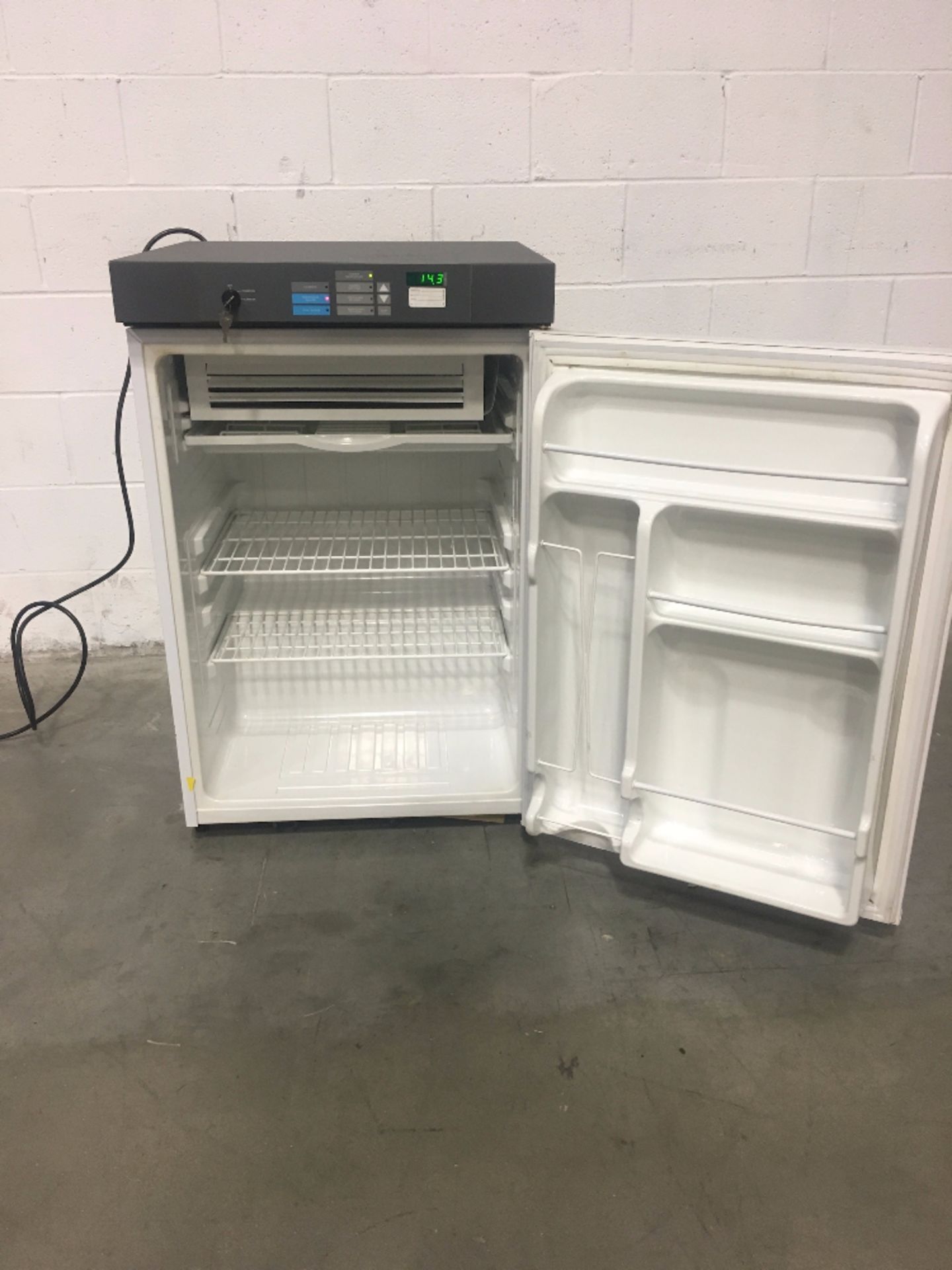 REVCO BOD-10-A BOD Refrigerated Incubator - Image 2 of 2