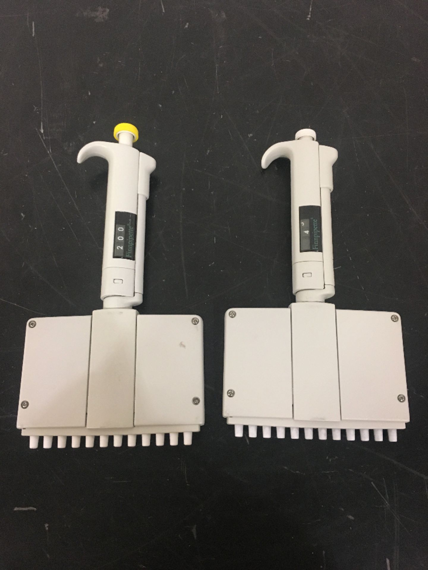 Lot of (2) Labsystems Finnipette 8-Channel Pipettes