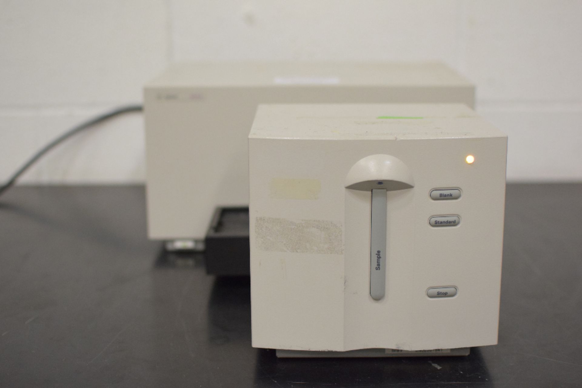 Agilent 8453 UV-visible Spectroscopy System