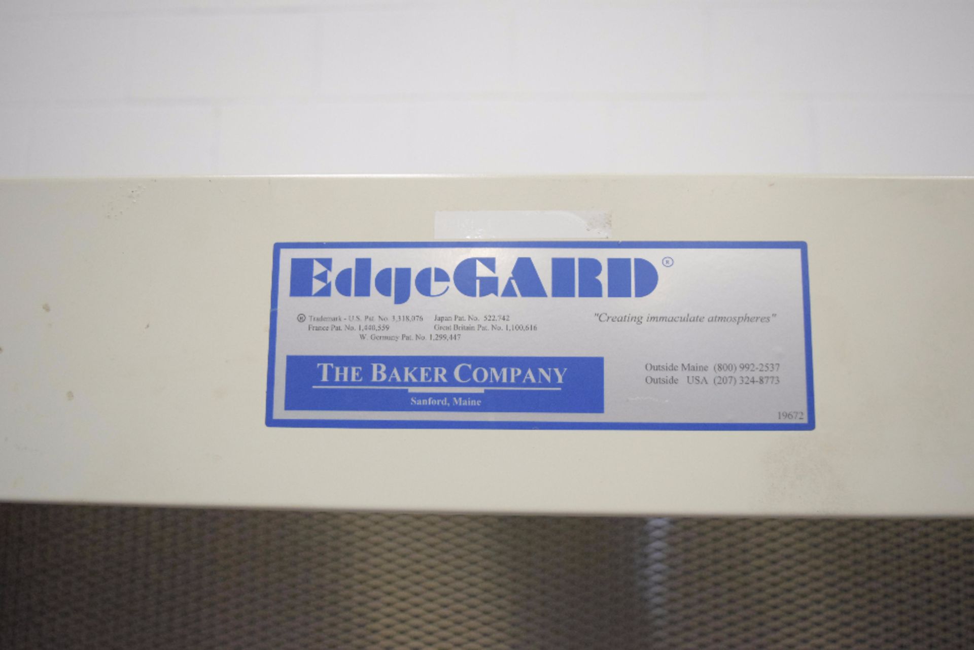 Baker EdgeGARD EG-6320 and EG-4320 Horizontal Laminar Flow Clean Benches - Image 2 of 6