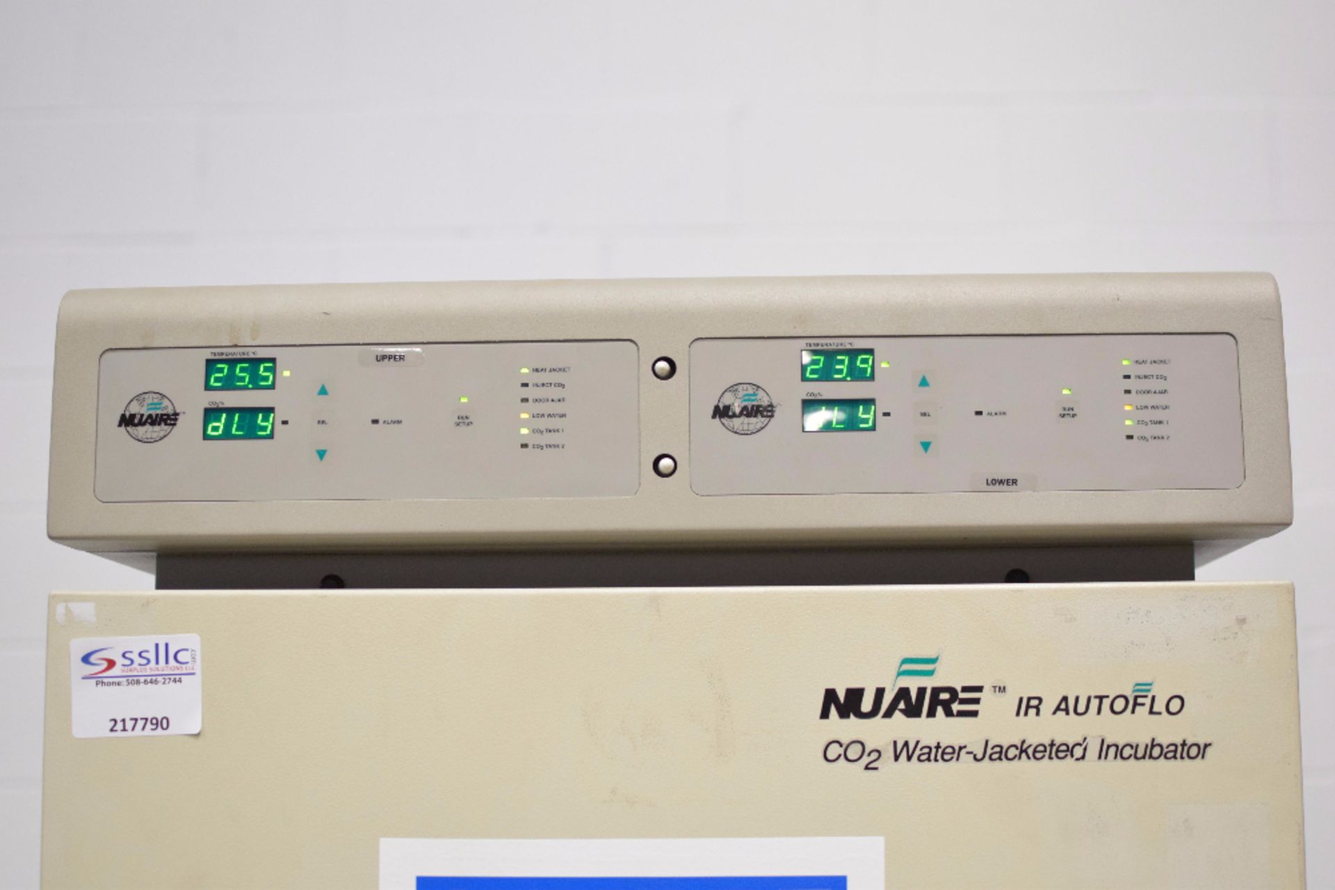 NuAire IR Autoflo CO2 Water-Jacketed Double Stack Incubator - Image 2 of 5