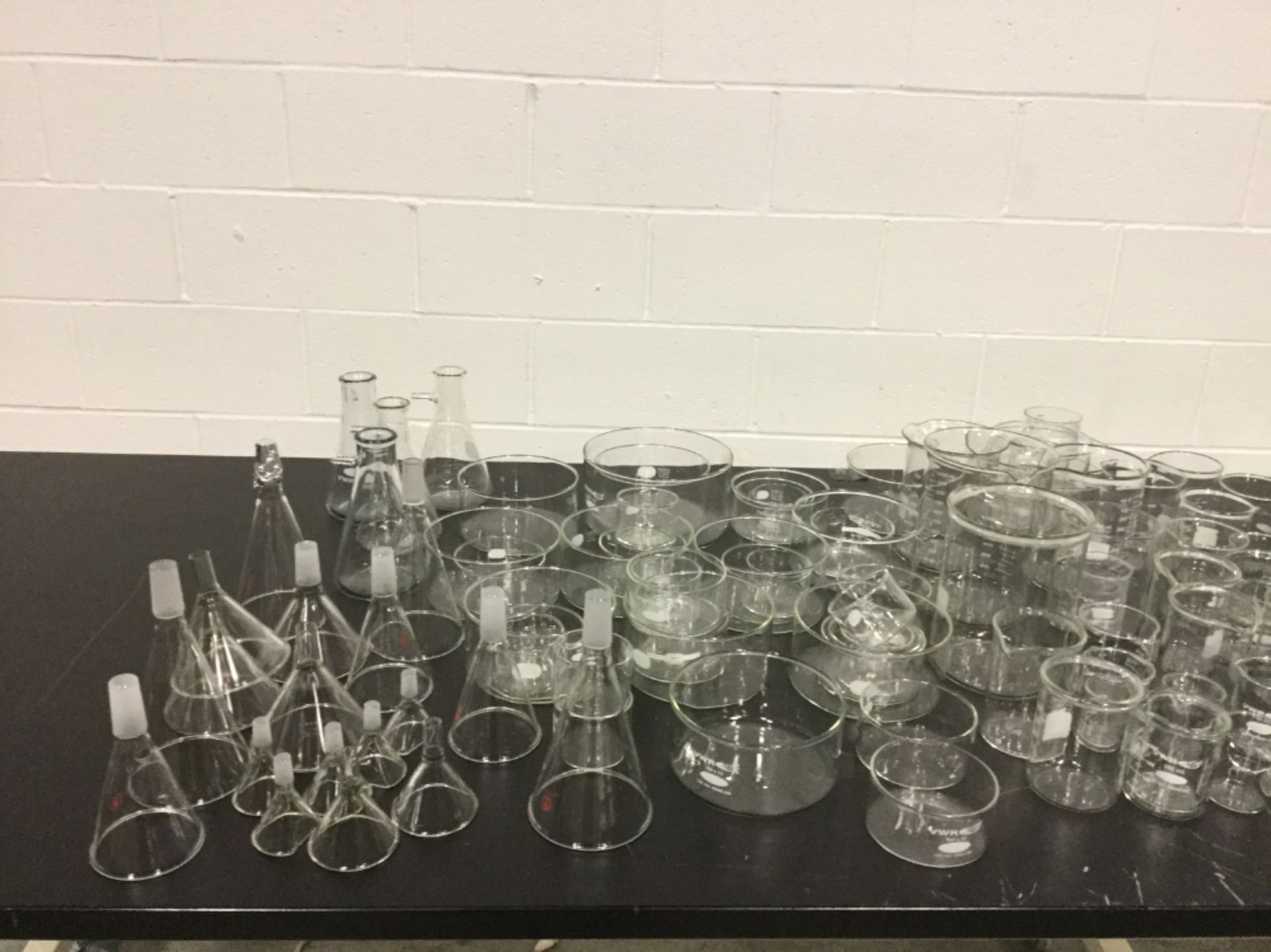 Lot of Miscellaneous Laboratory Glassware - Image 2 of 3