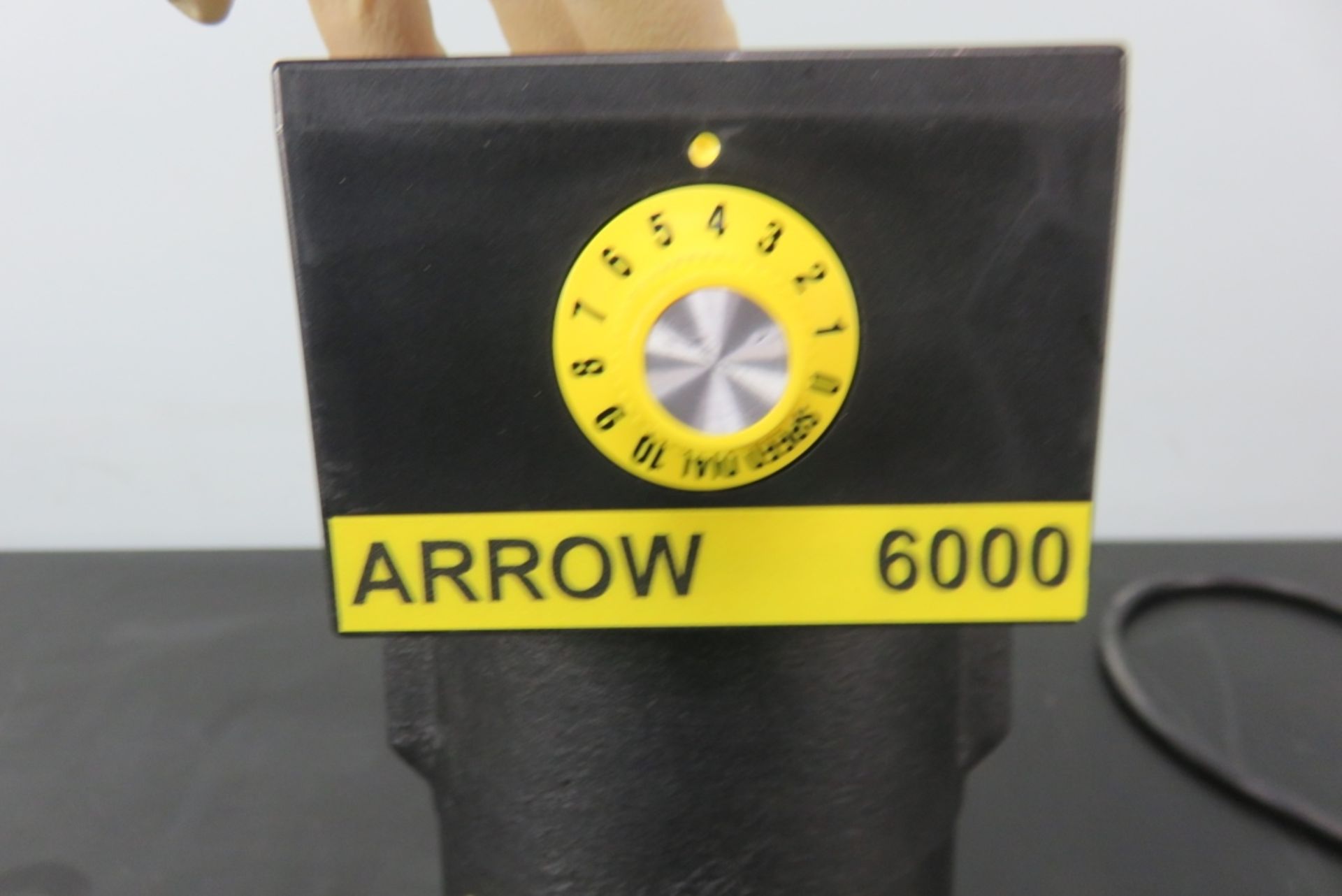 Arrow 6000 Mixer - Image 4 of 6