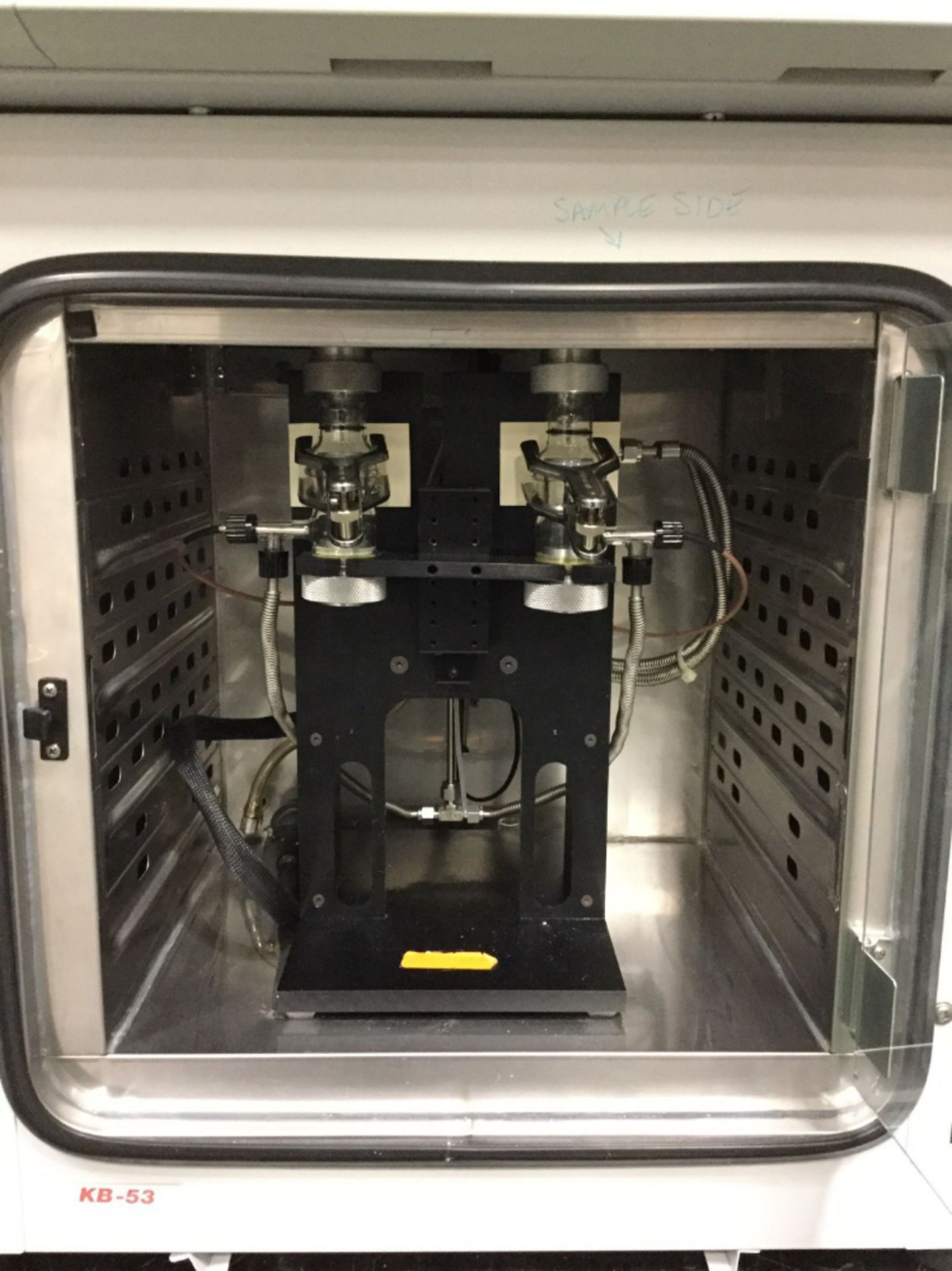 Surface Measurement Systems DVS-1000 Dynamic Vapor Sorption Analyzer - Image 3 of 3