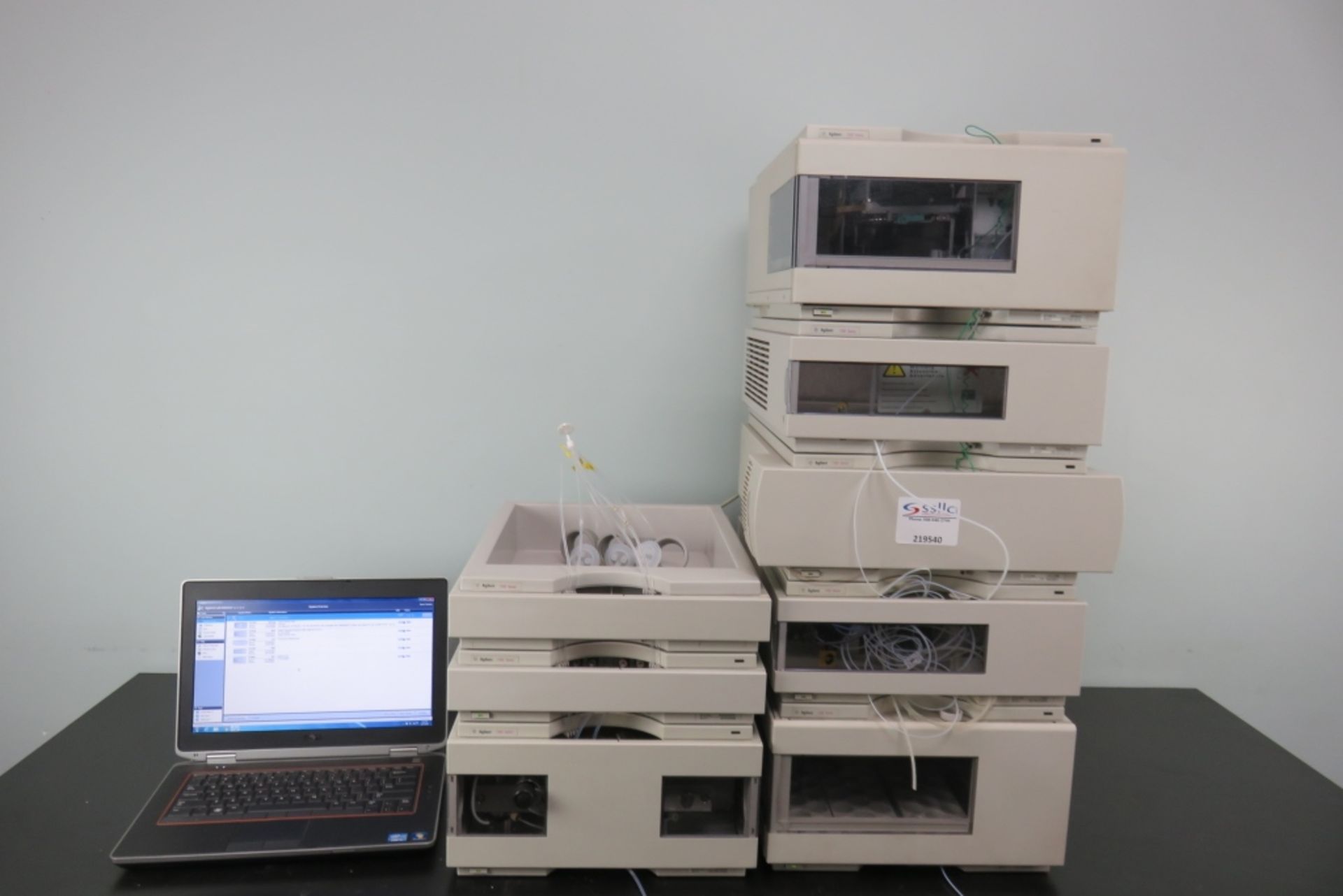 Agilent 1100 HPLC System with DAD Detector