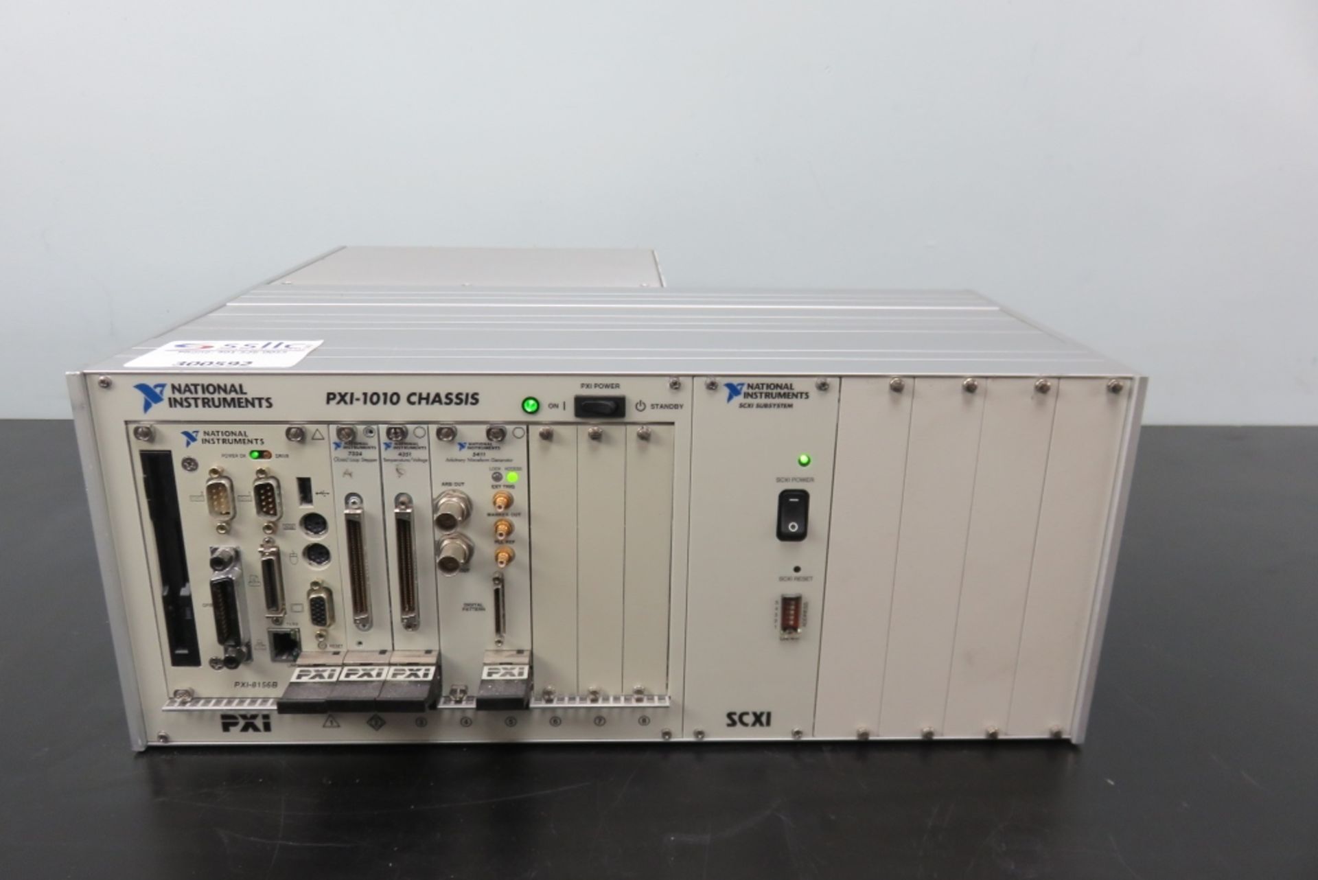 National Instruments PXI-1010 Chassis