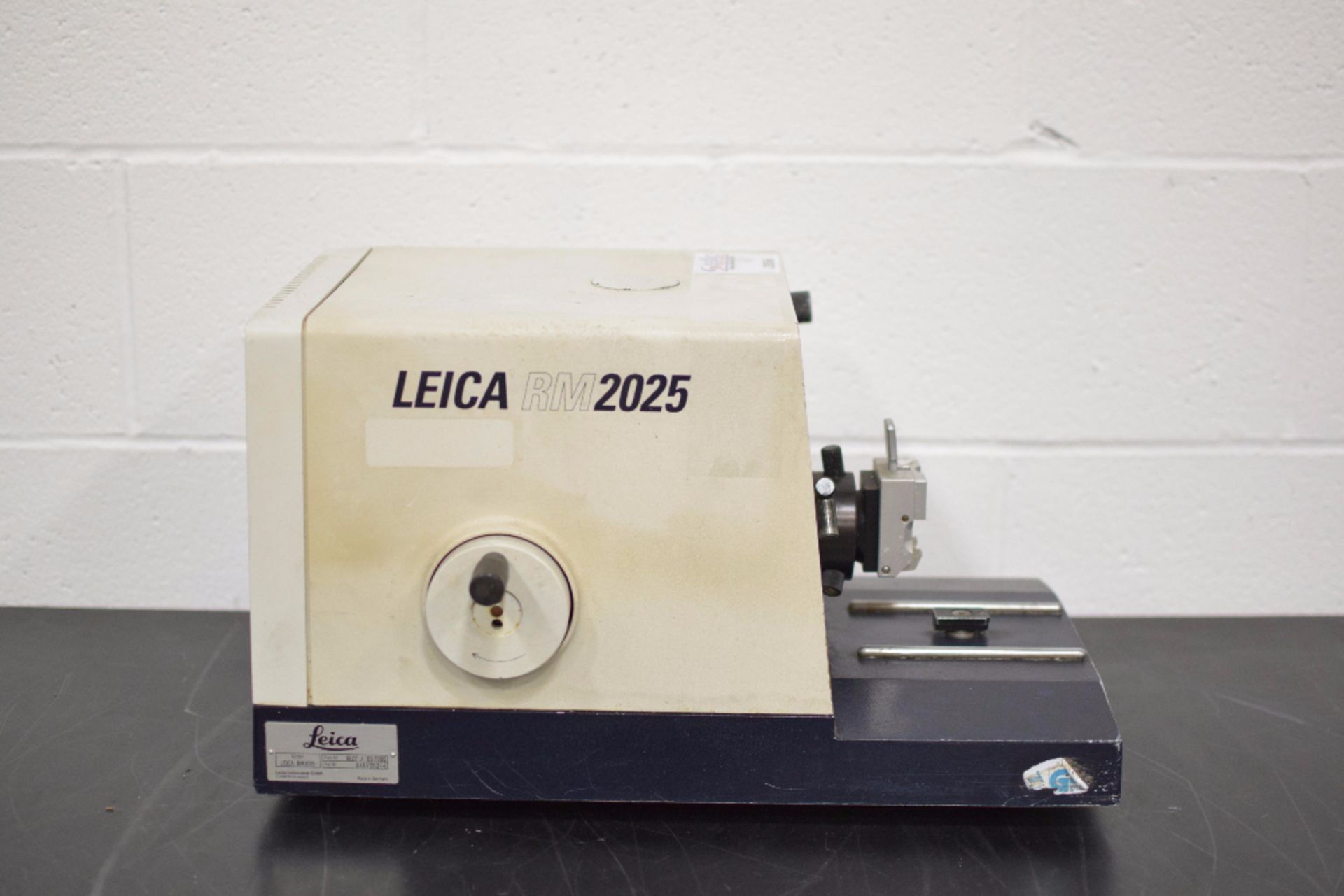 Leica RM2025 Microtome - Image 2 of 3