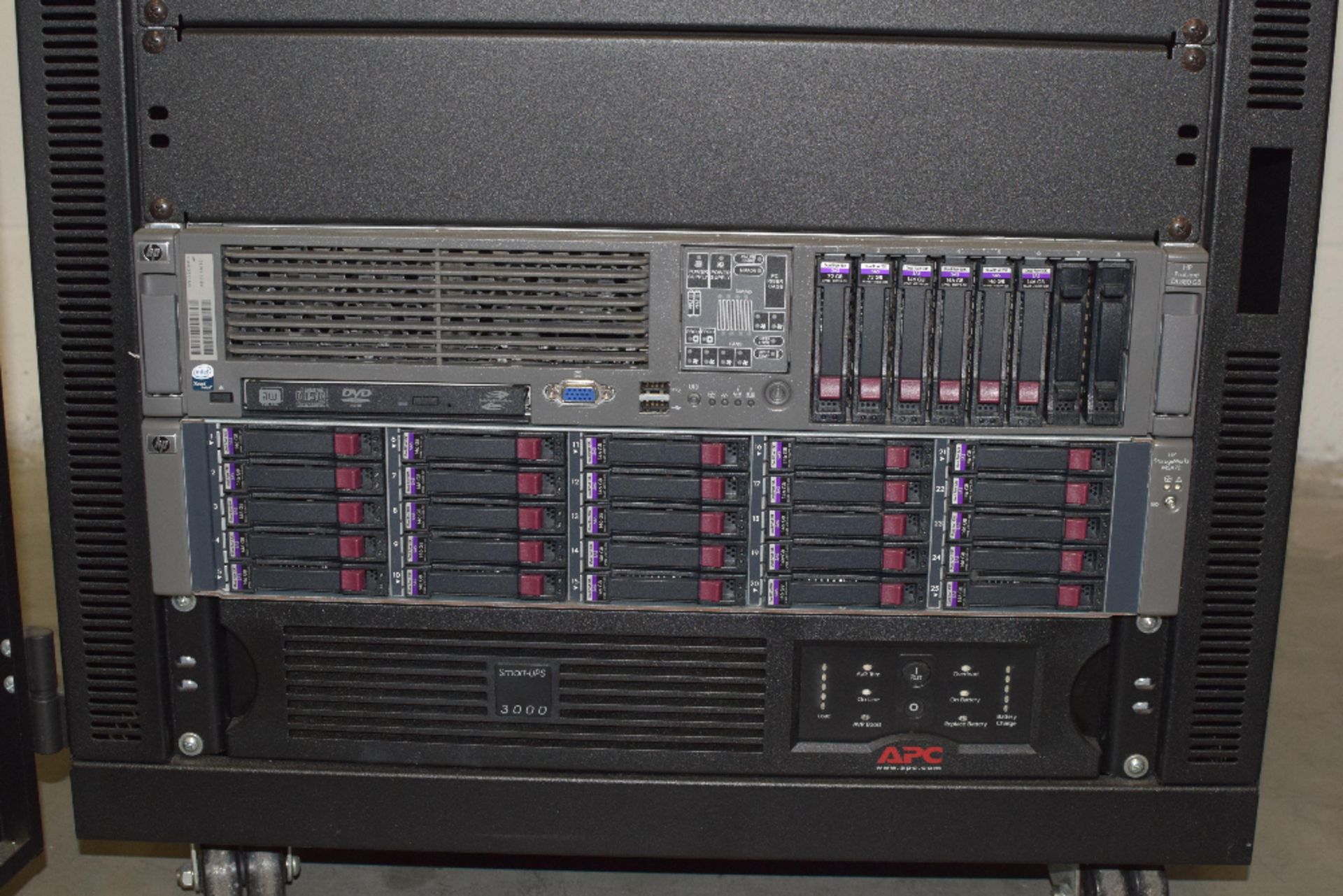 Illumina Rollable Server Rack System - Image 4 of 9