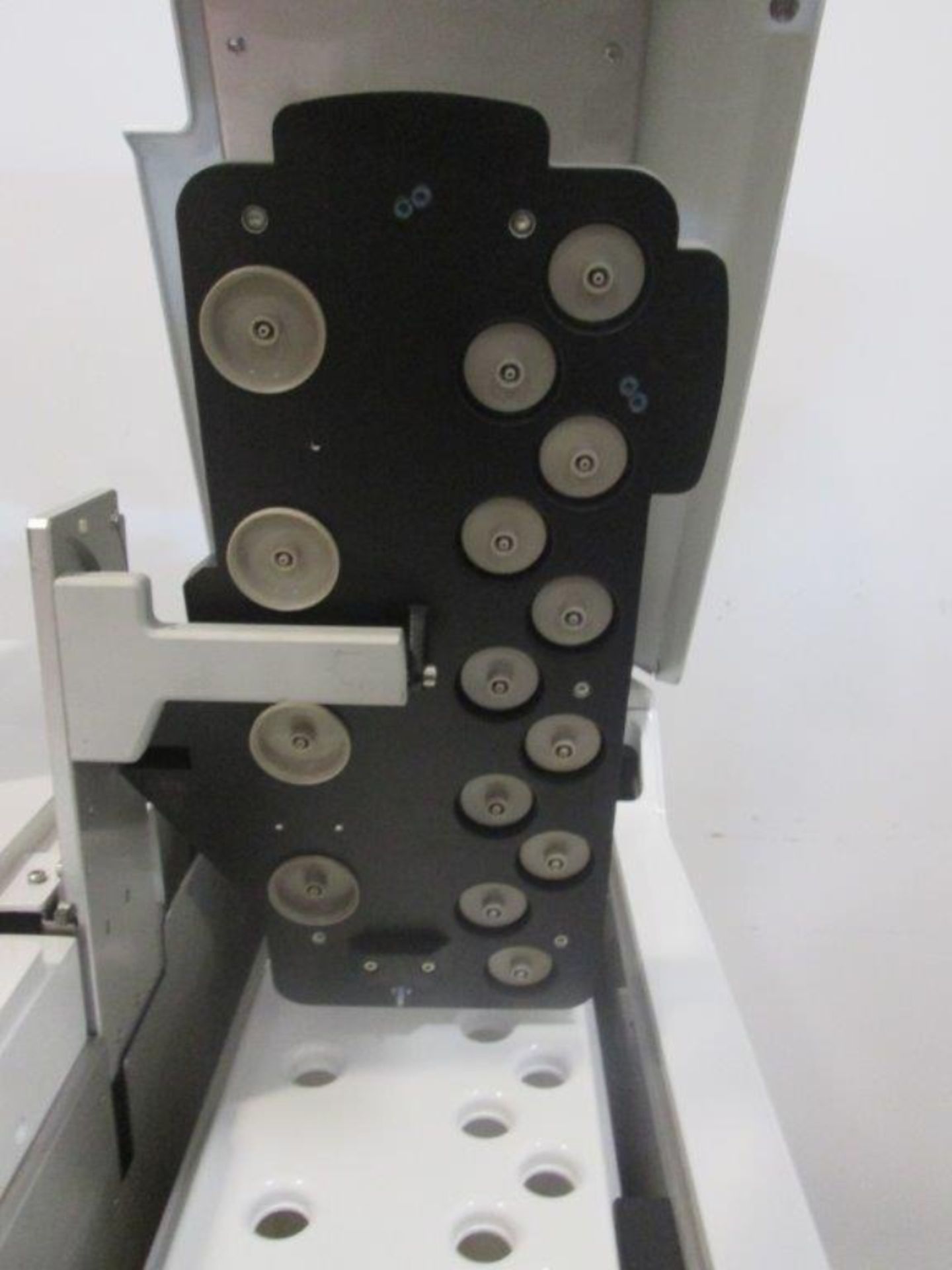 Roche Genome Sequencer FLX System - Image 5 of 12