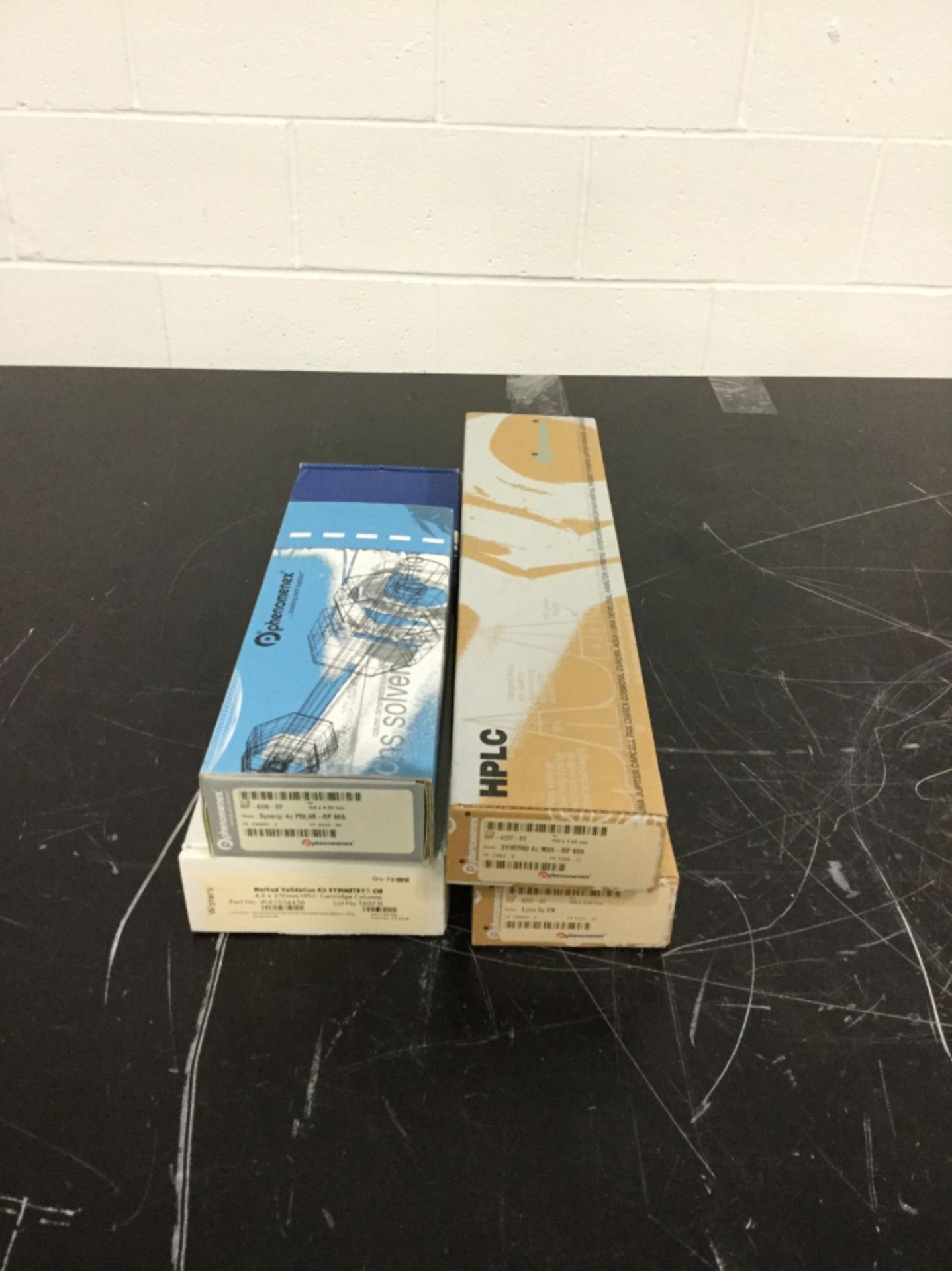 Lot of (4) Phenomenex HPLC Columns