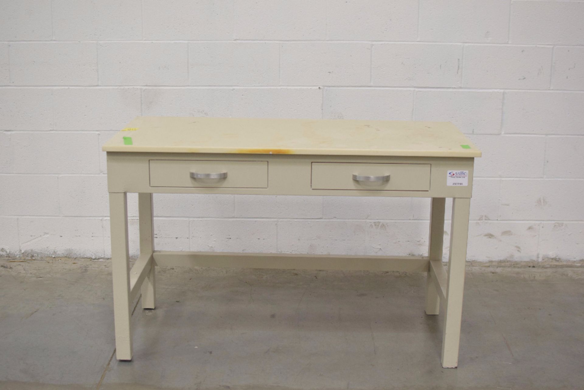 4' Stationary Lab Table