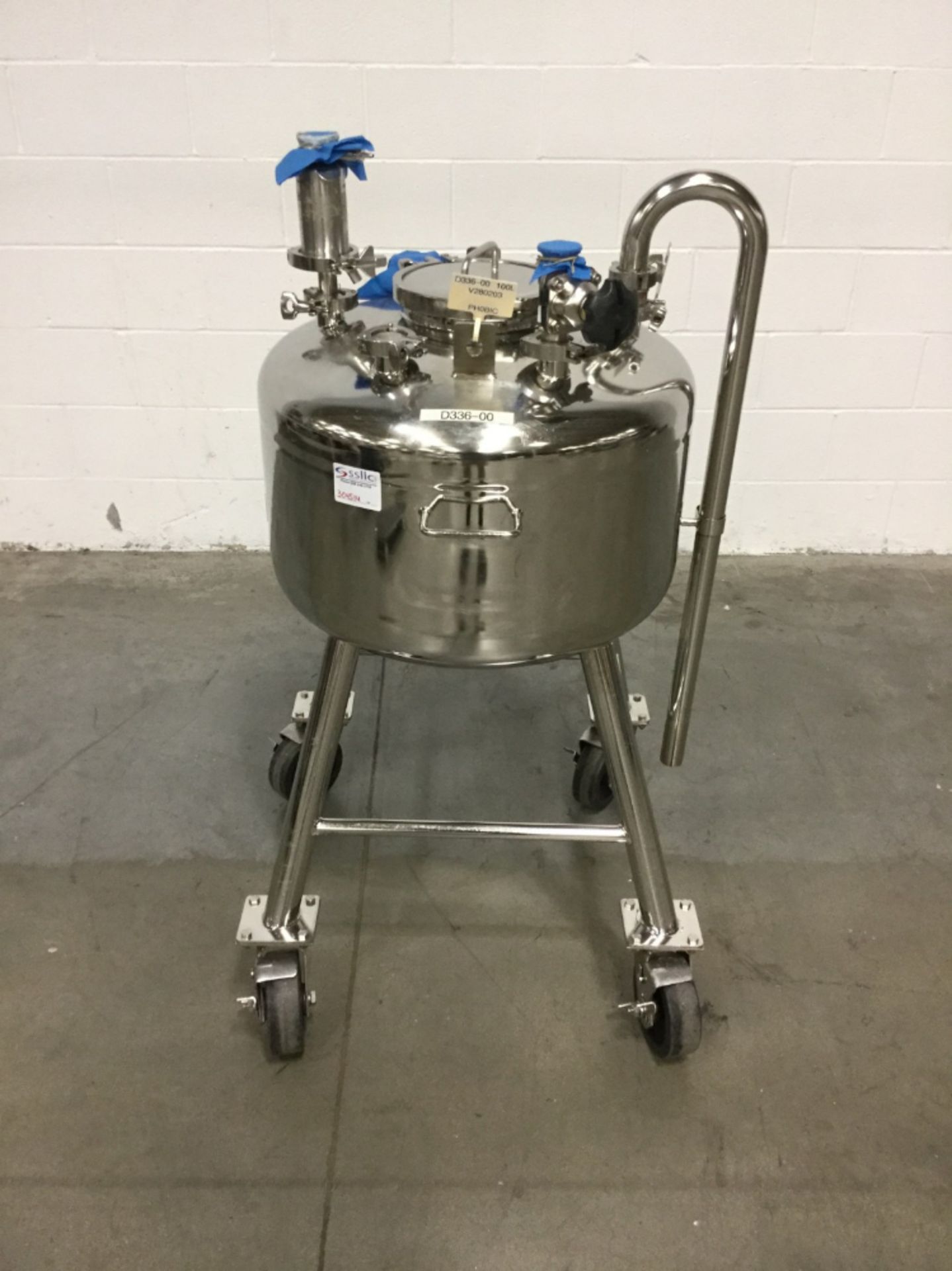 Alloy Products 100 Liter Stainless Steel Vessel