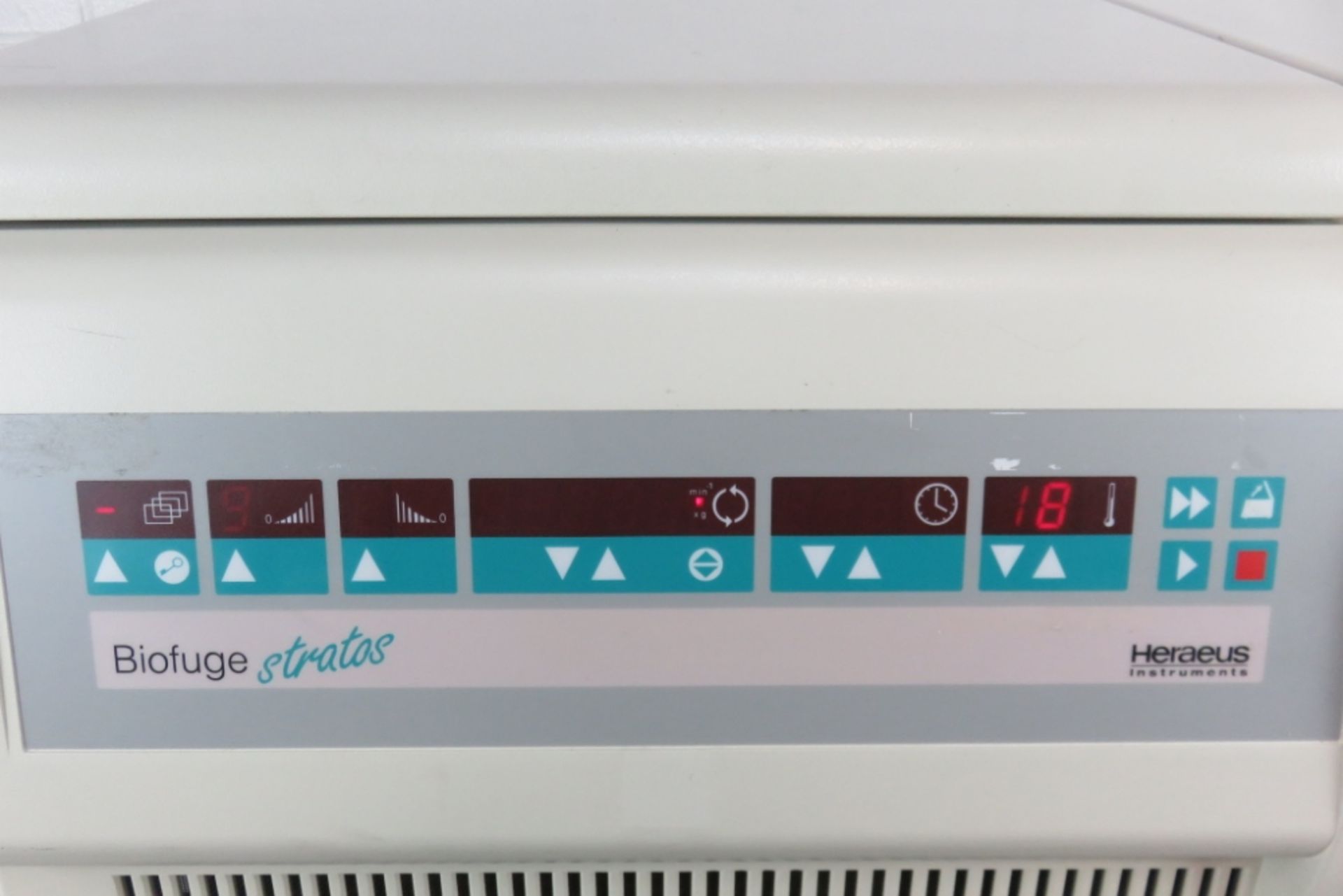 Heraeus Biofuge Stratos Centrifuge - Image 4 of 5