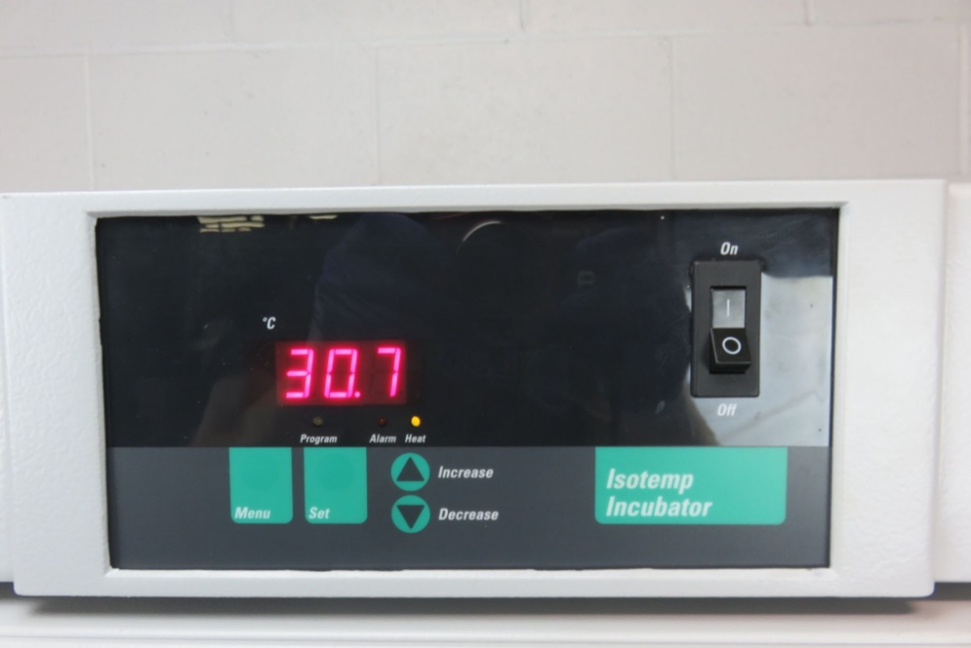 Fisher Isotemp Model 6841 Incubator - Image 2 of 5