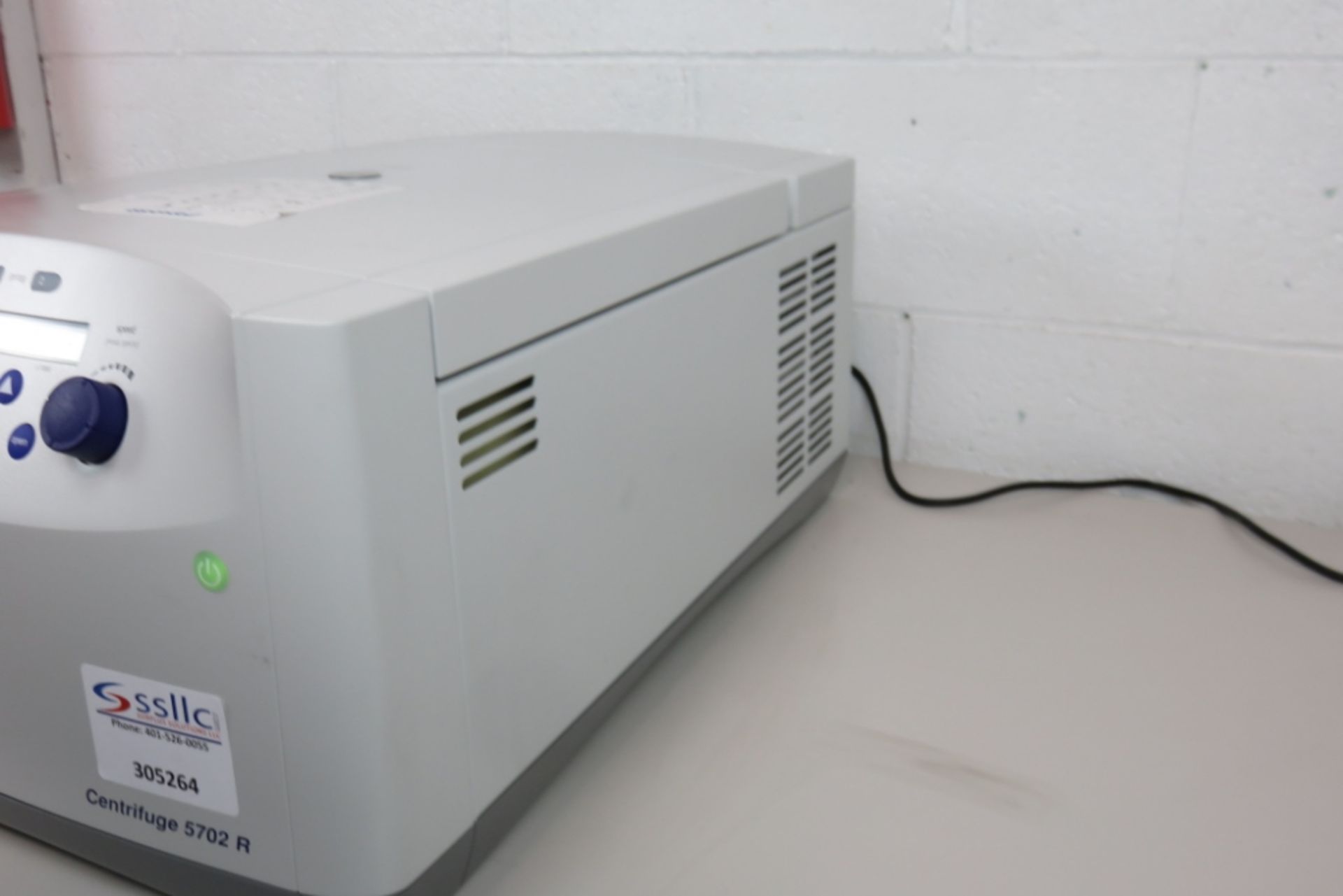 Eppendorf 5702R Refrigerated Centrifuge - Image 3 of 9