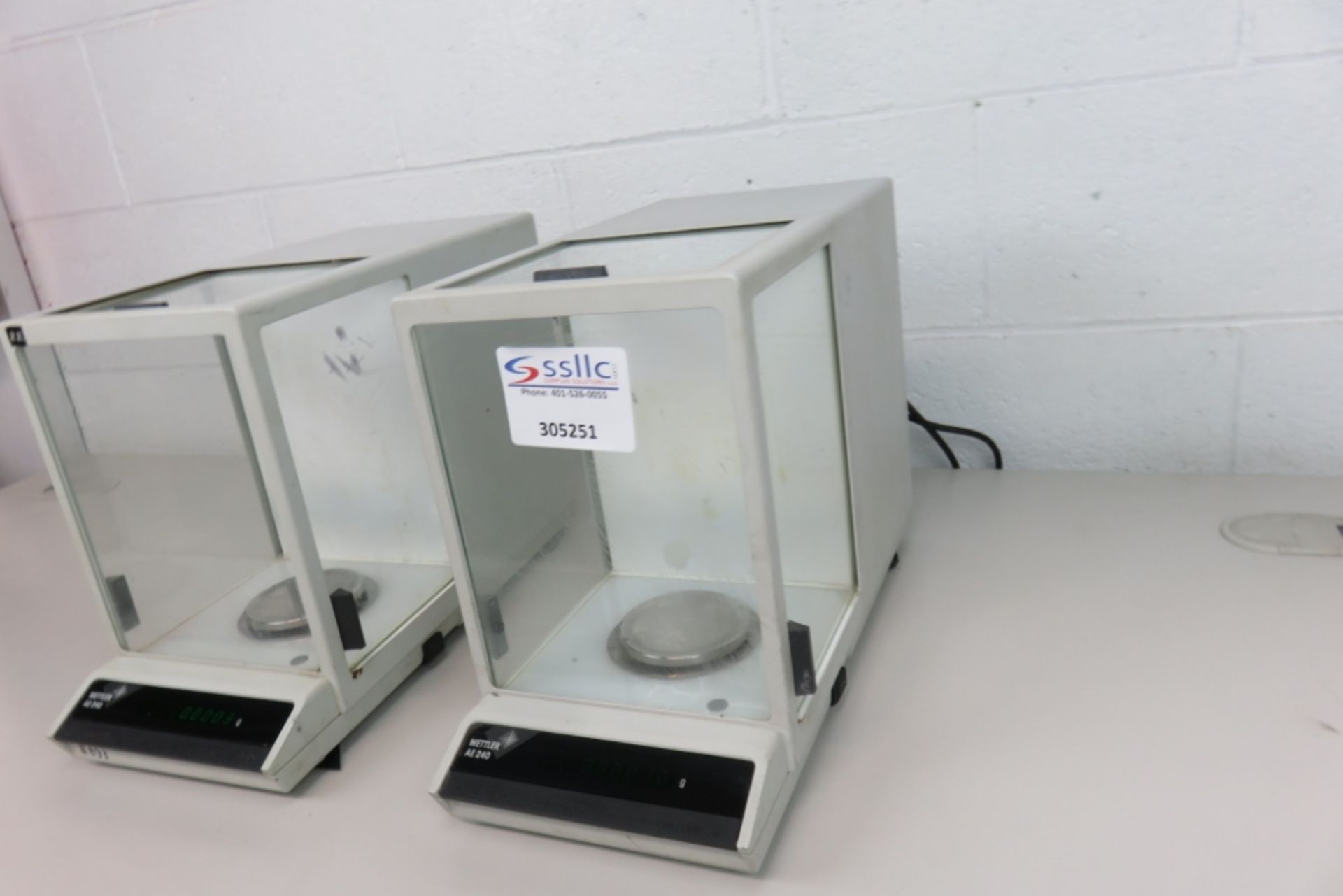 Mettler AE240 Analytical Balances - Image 2 of 7