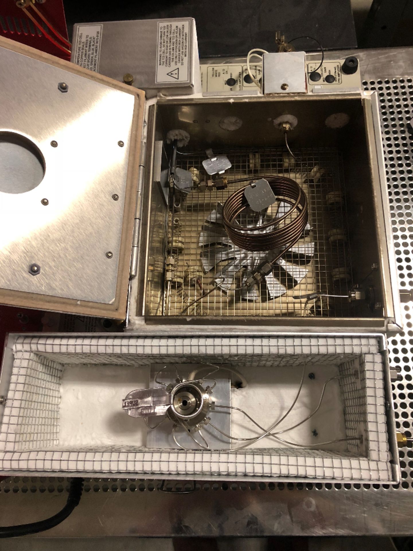 SRI 8610C Gas Chromatograph - Image 2 of 8