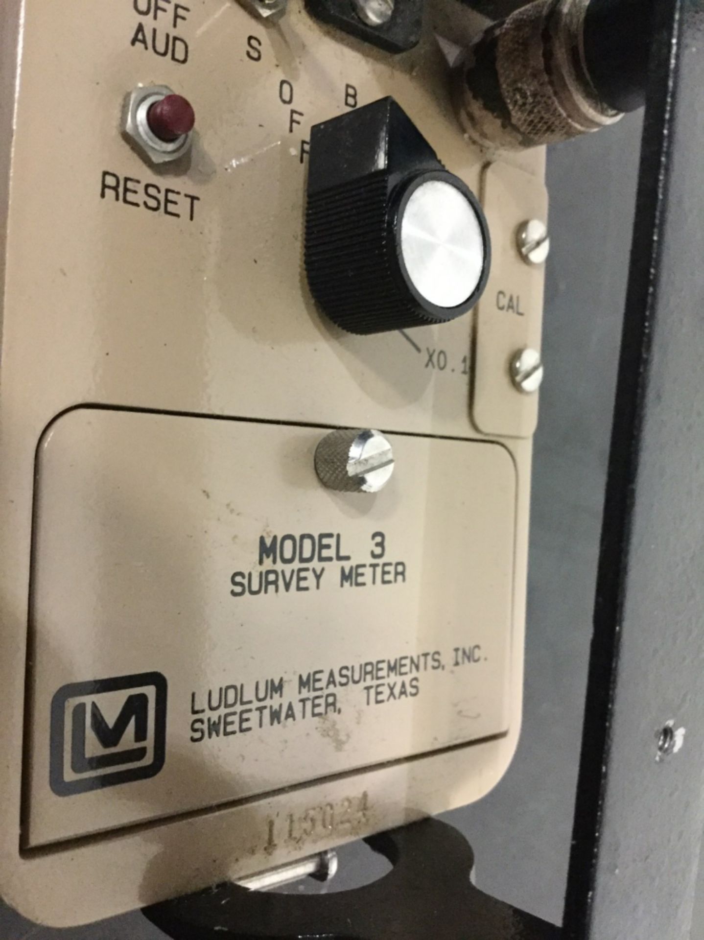 Ludlum Measurements Model 3 Survey Meter - Image 2 of 3