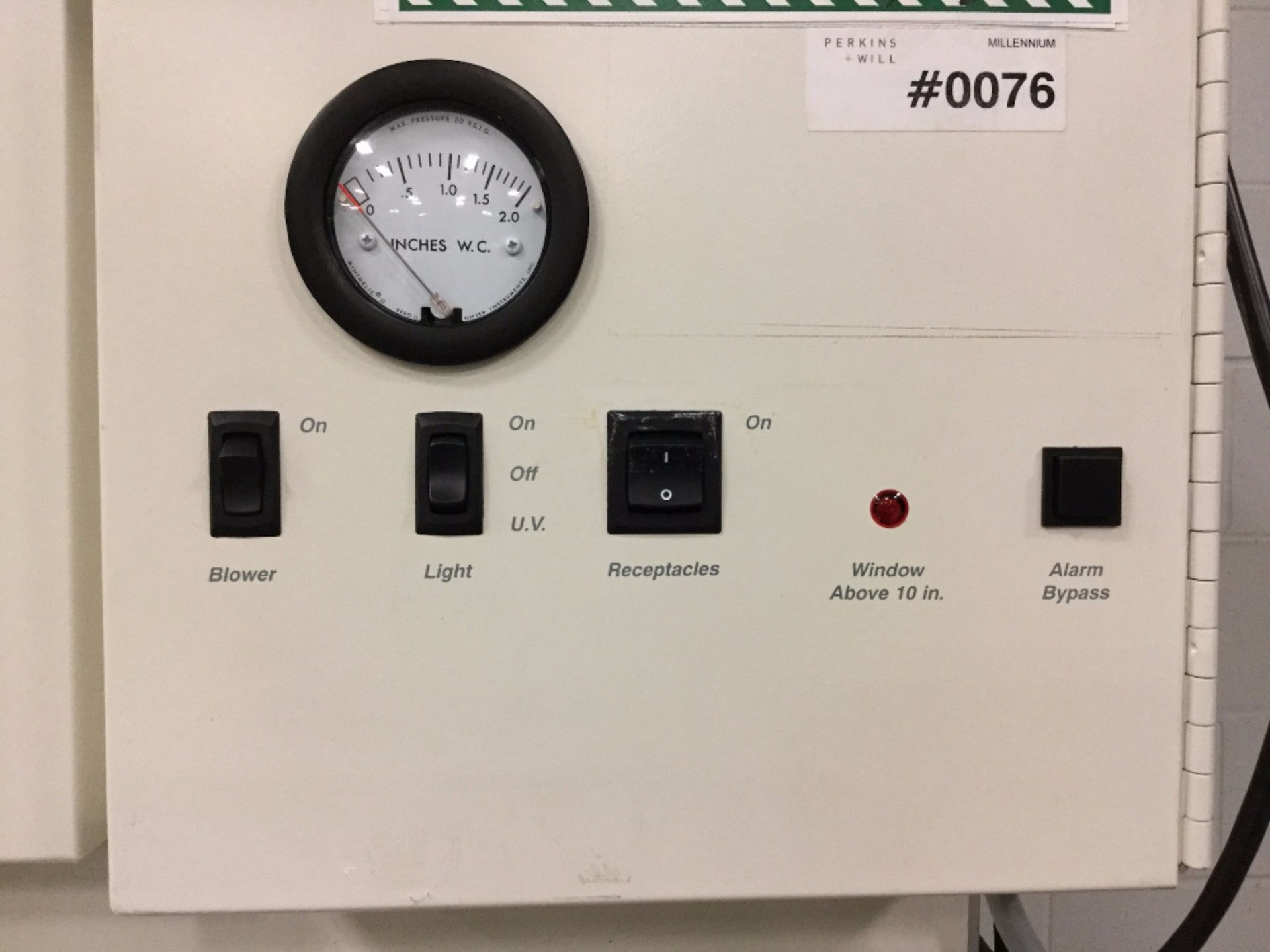 Thermo Forma Model 1284 Class II A/B3 Biological Safety Cabinet - Image 4 of 5