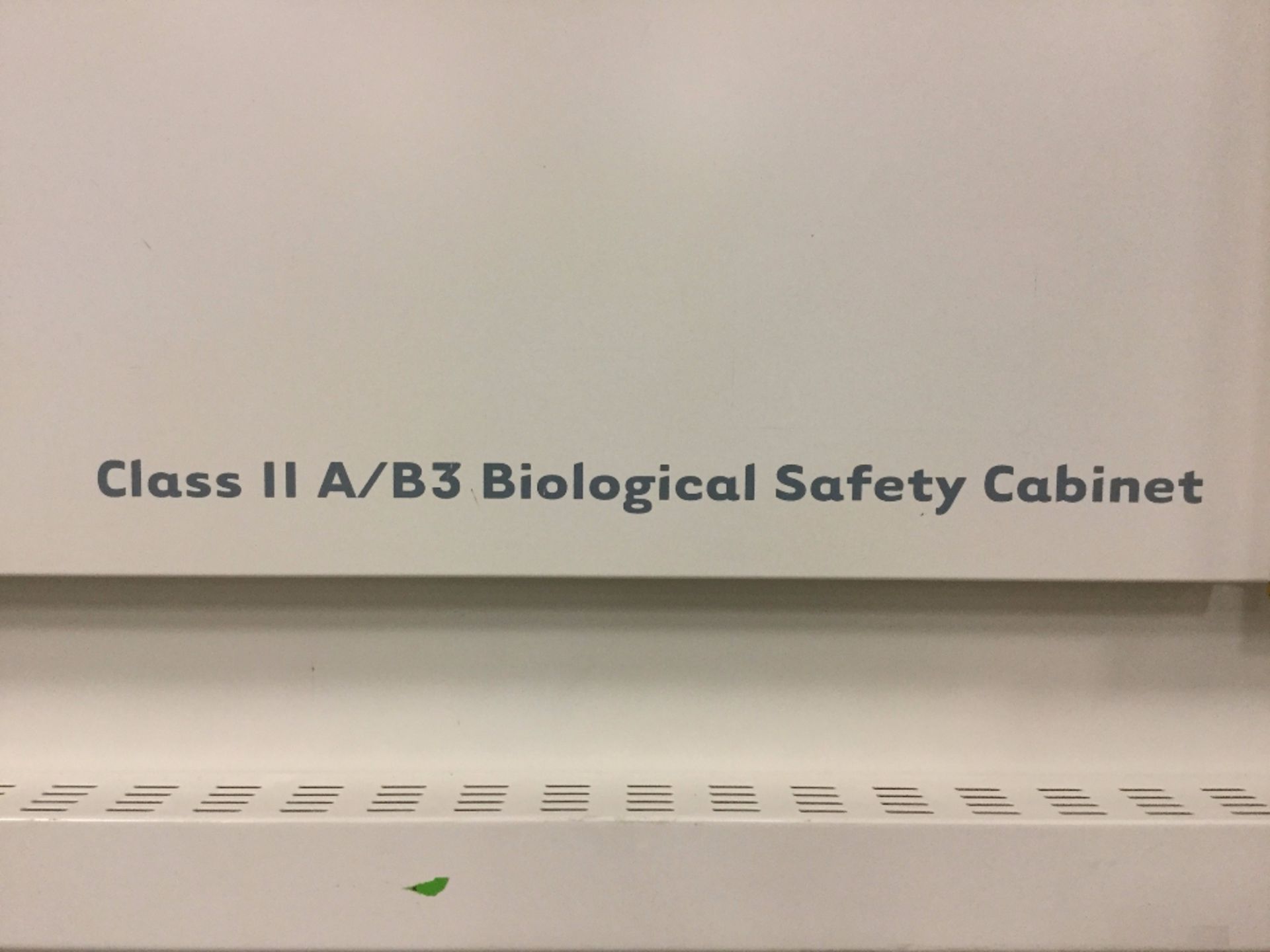 Thermo Forma Model 1284 Class II A/B3 Biological Safety Cabinet - Image 3 of 5