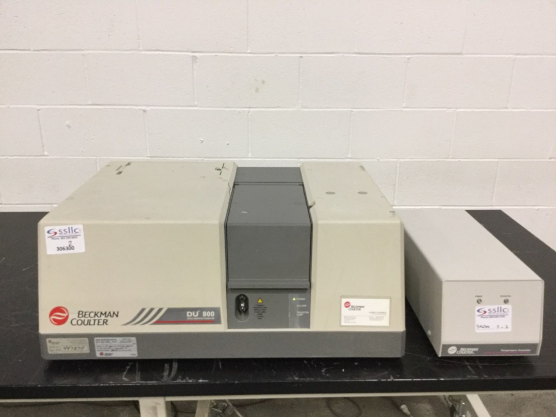 Beckman Coulter DU 800 Series Spectrophotometer