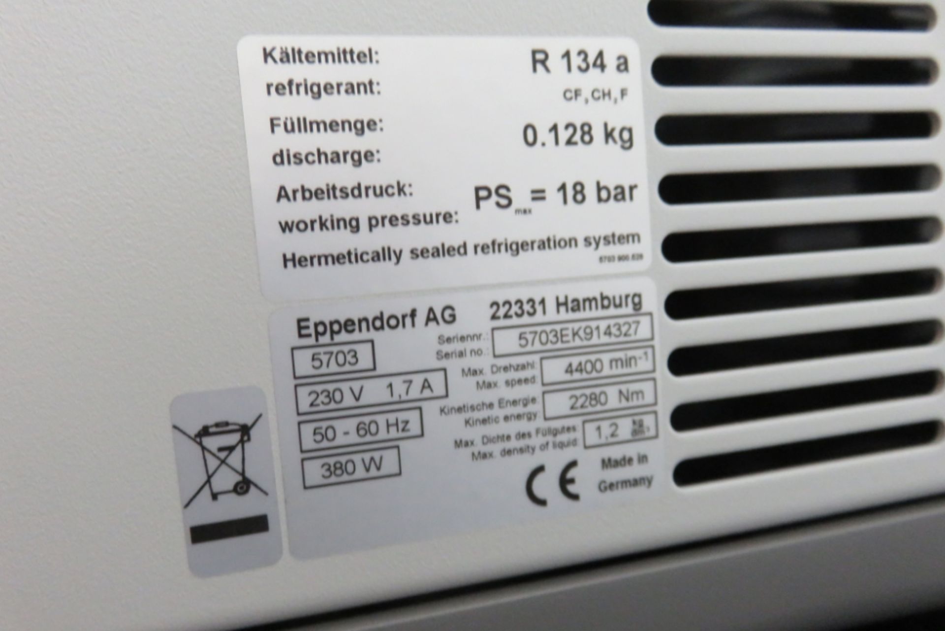 Eppendorf 5702R Refrigerated Centrifuge - Image 3 of 3