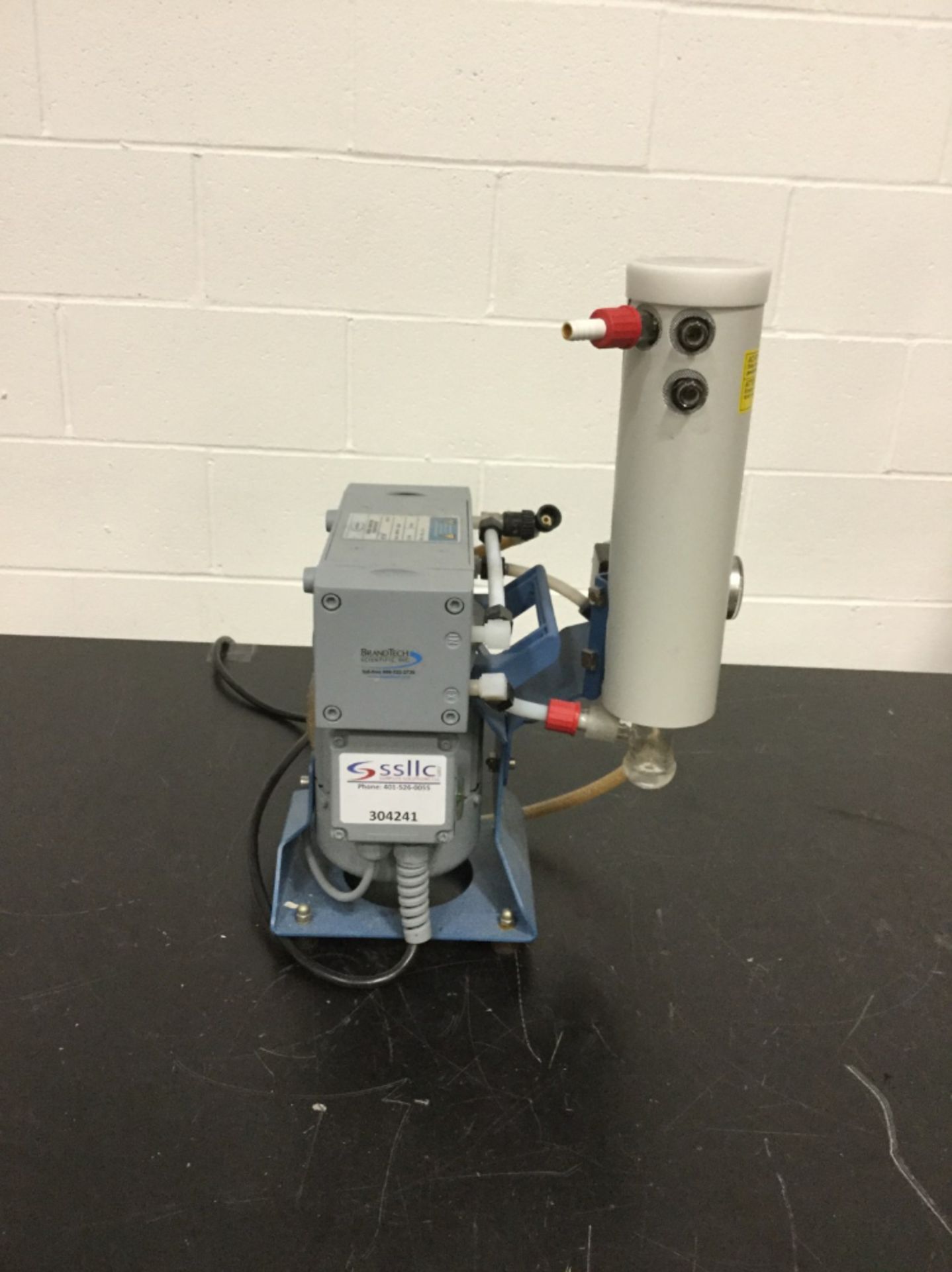 BrandTech Vacuubrand PC101 Chemistry Vacuum System