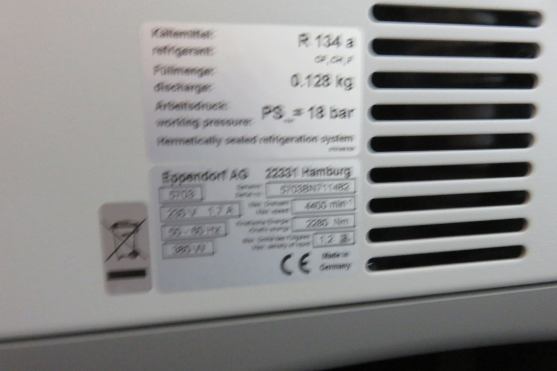 Eppendorf 5702R Refrigerated Centrifuge - Image 4 of 4