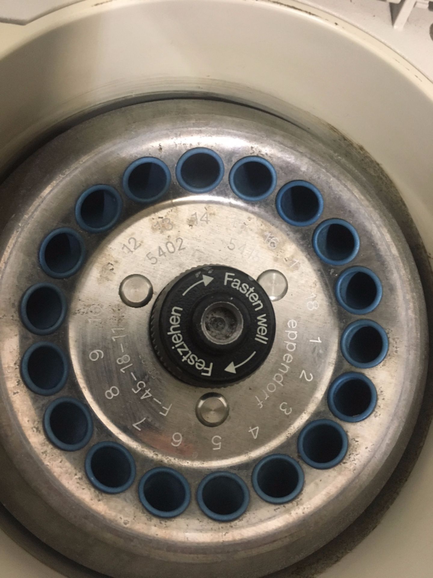 Eppendorf 5415C Centrifuge - Image 3 of 3