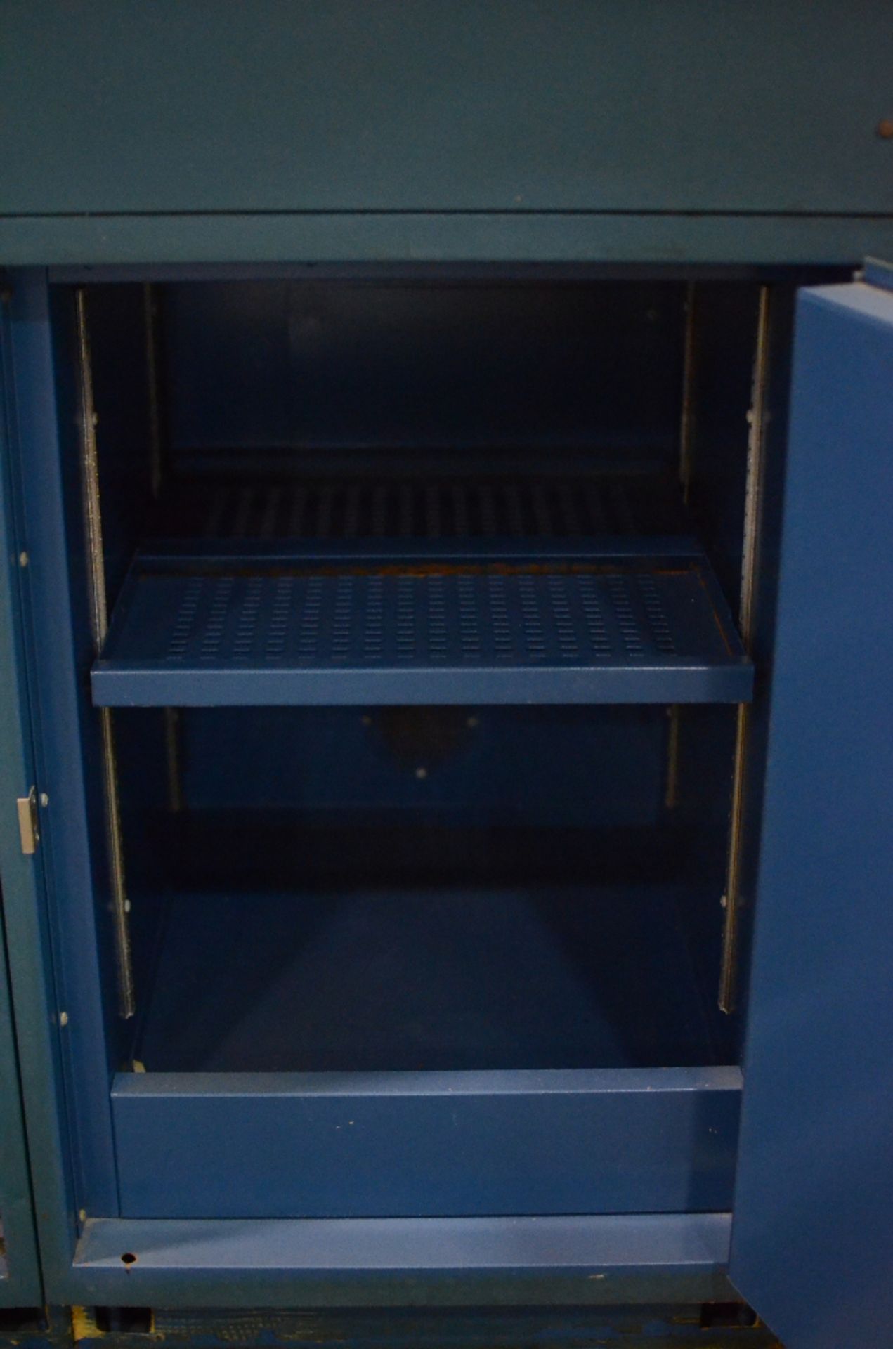 Hamilton Safeaire Flammable Safety Cabinet and Bench - Image 9 of 9