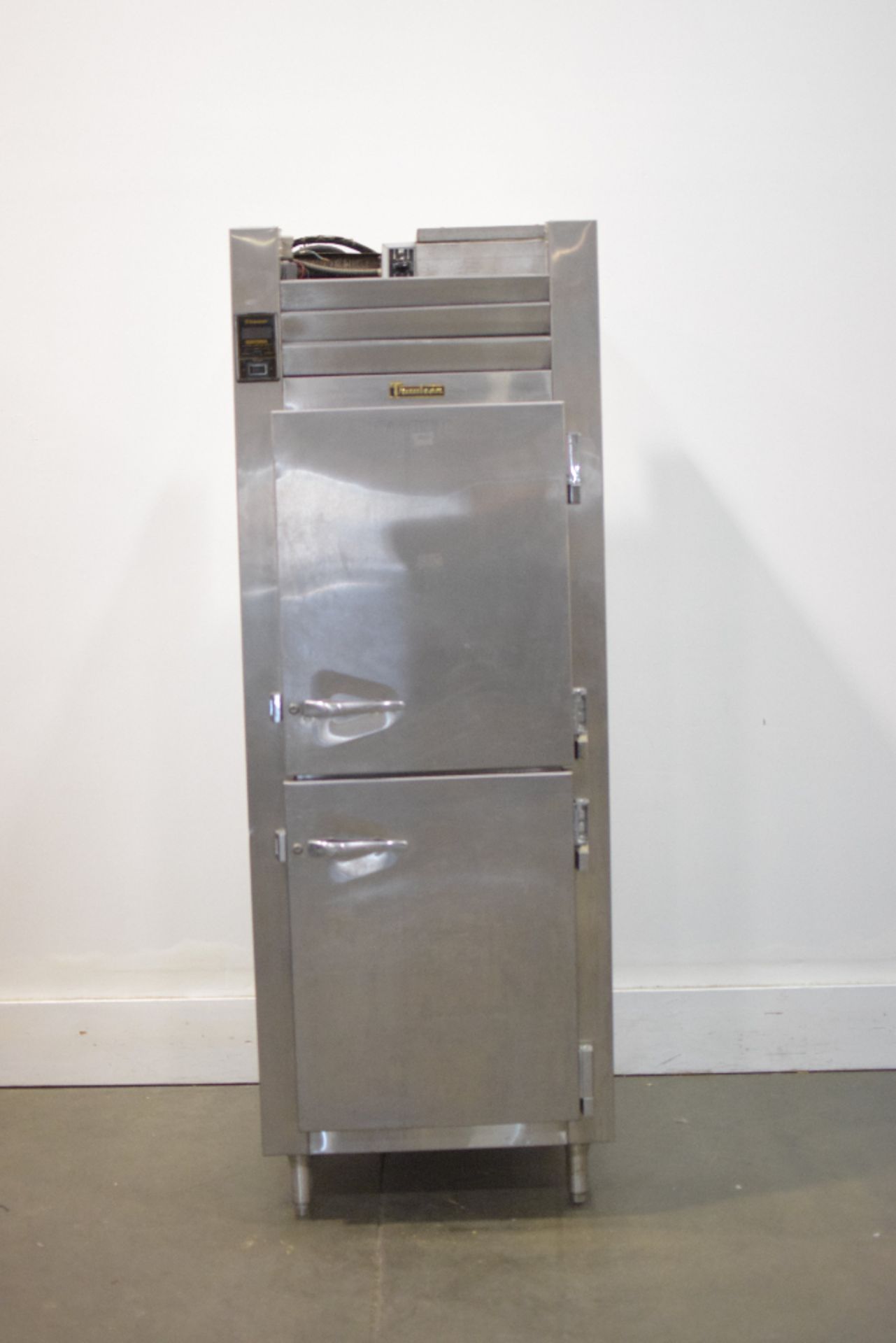 Traulsen RLT132WUT Freezer