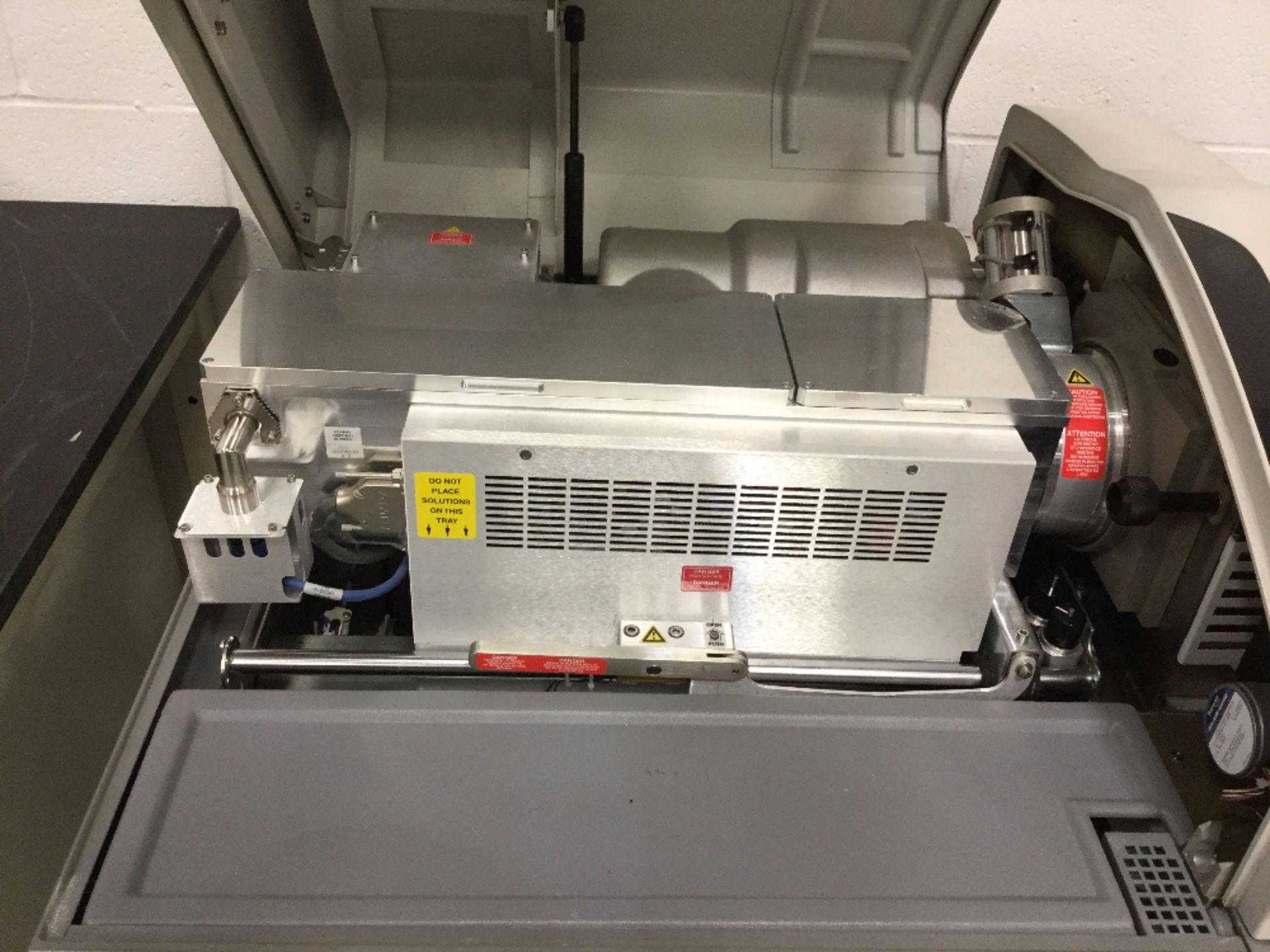 Perkin Elmer Elan 9000 ICP Mass Spectrometer - Image 4 of 10