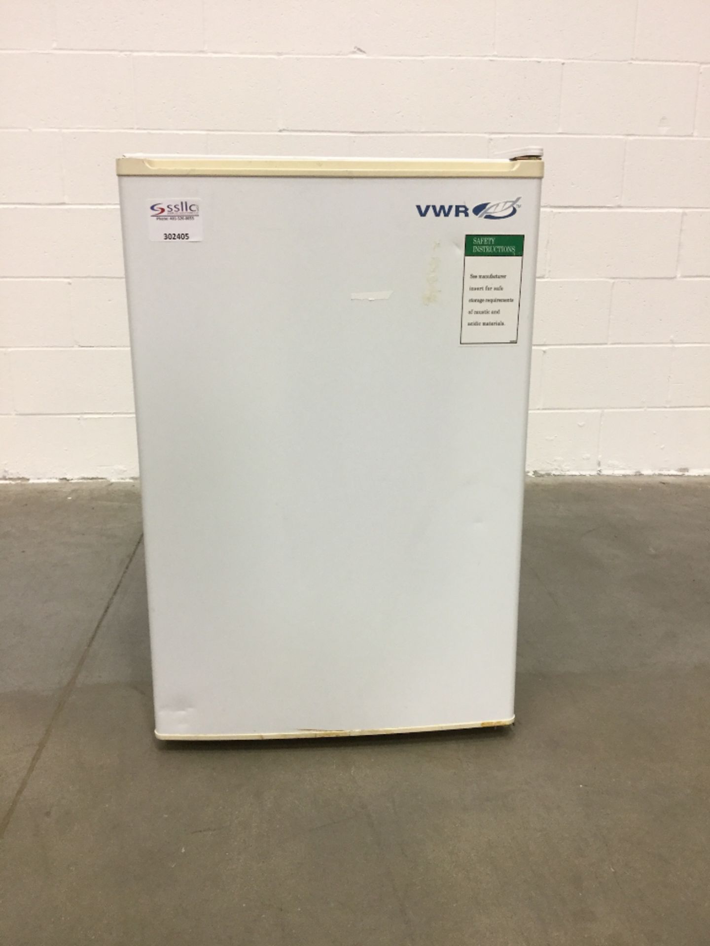 VWR Undercounter Laboratory Refrigerator/Freezer Combo