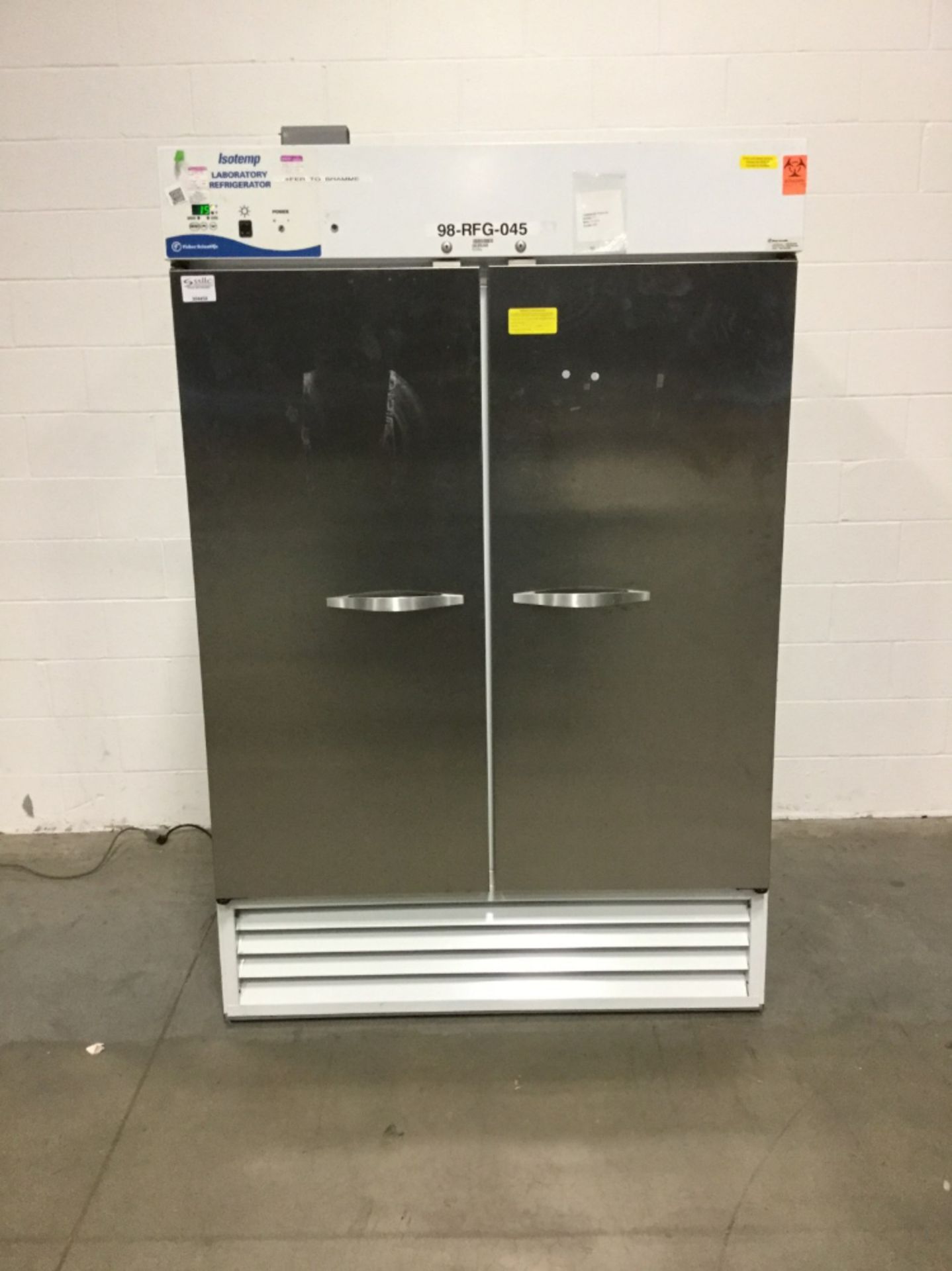 Fisher Scientific Isotemp Laboratory Refrigerator