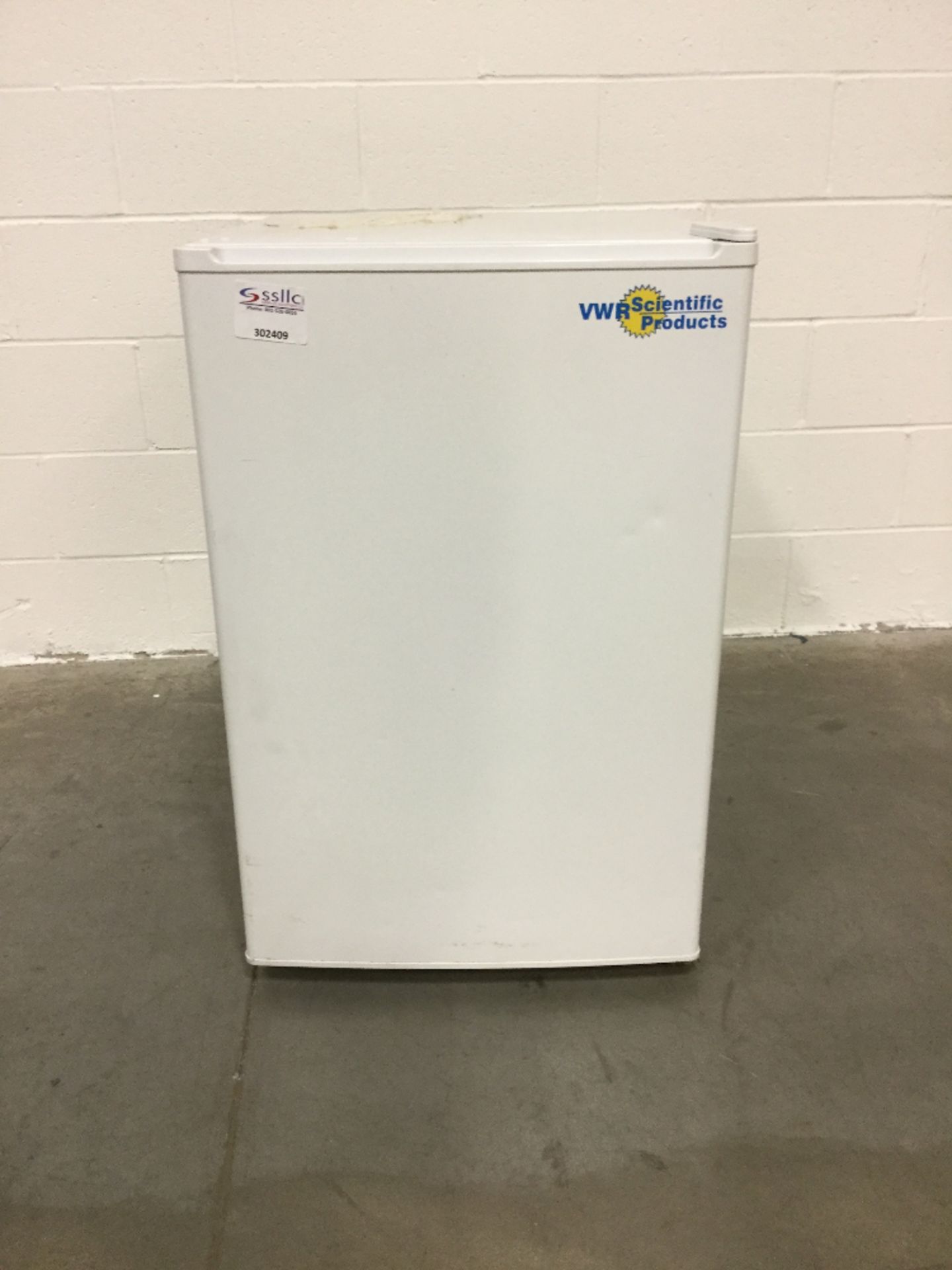 VWR Undercounter Laboratory Refrigerator/Freezer Combo