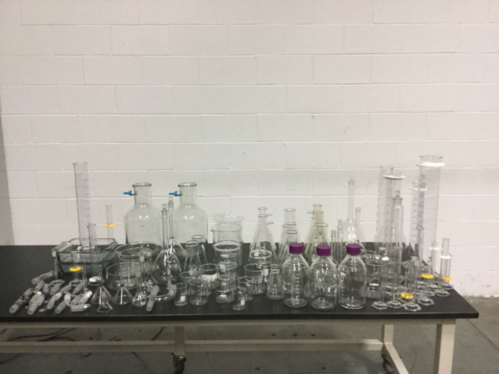 Lot of Miscellaneous Lab Glass