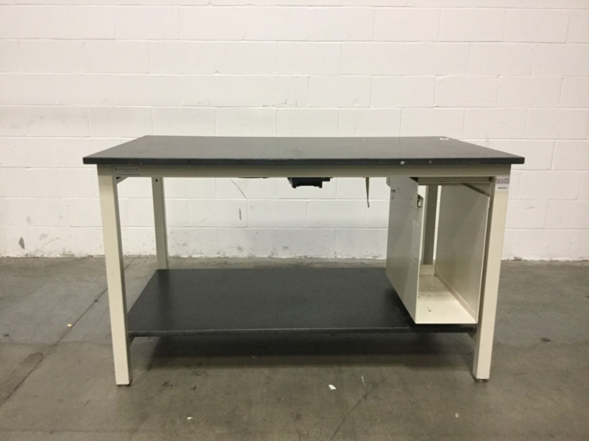 5' New England Lab Stationary Table