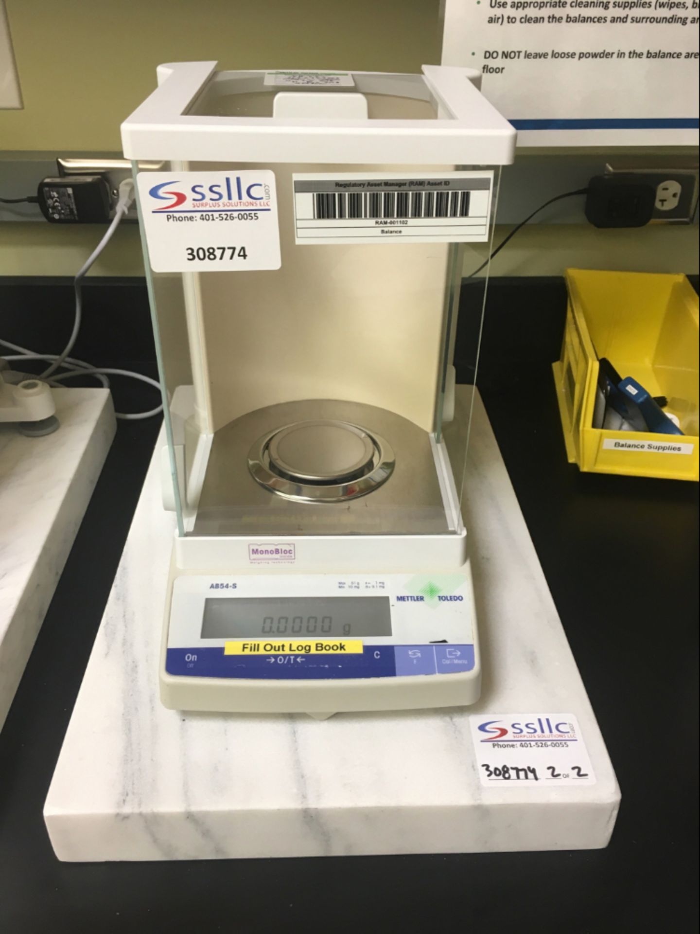 Mettler Toledo AB54-S Analytical Balance with Anti Vibration Surface