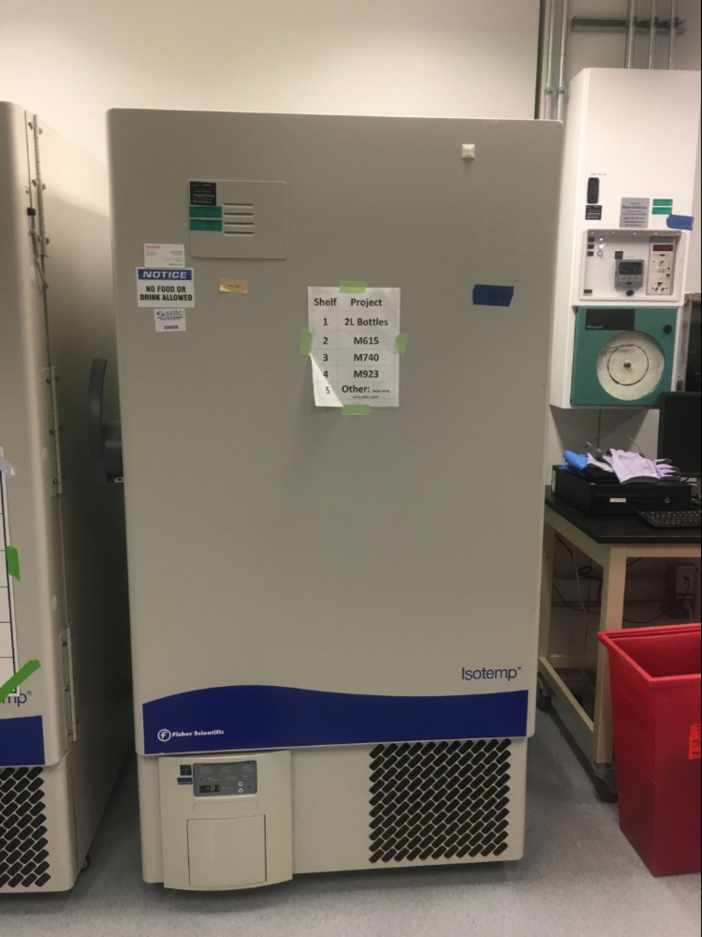 Fisher Scientific Model 8964 -80C Laboratory Freezer