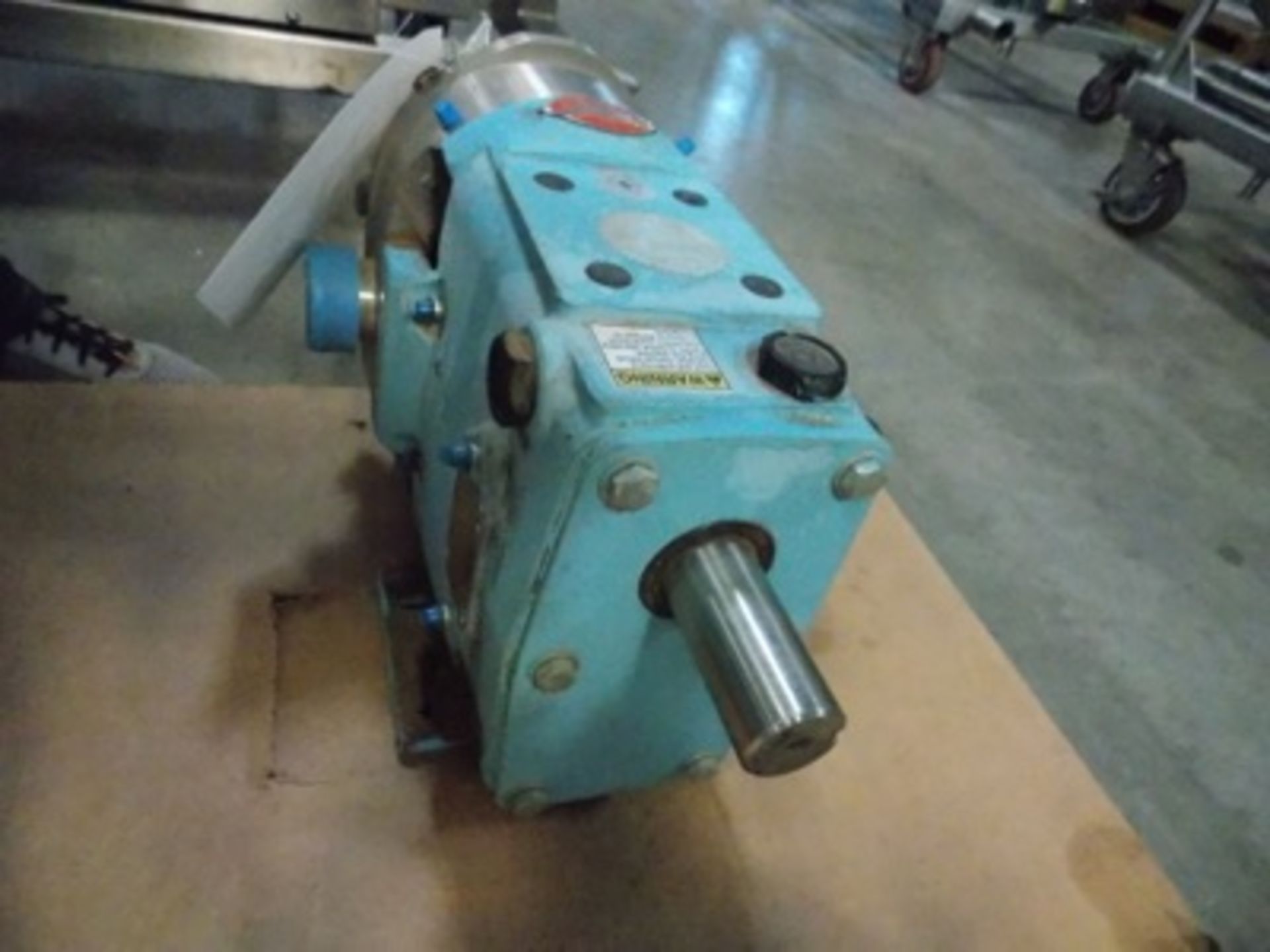 Waukesha mod. 0302010 S.S. Lobe Pump, 1.5" 3hp; S/N 25242 - Image 3 of 4