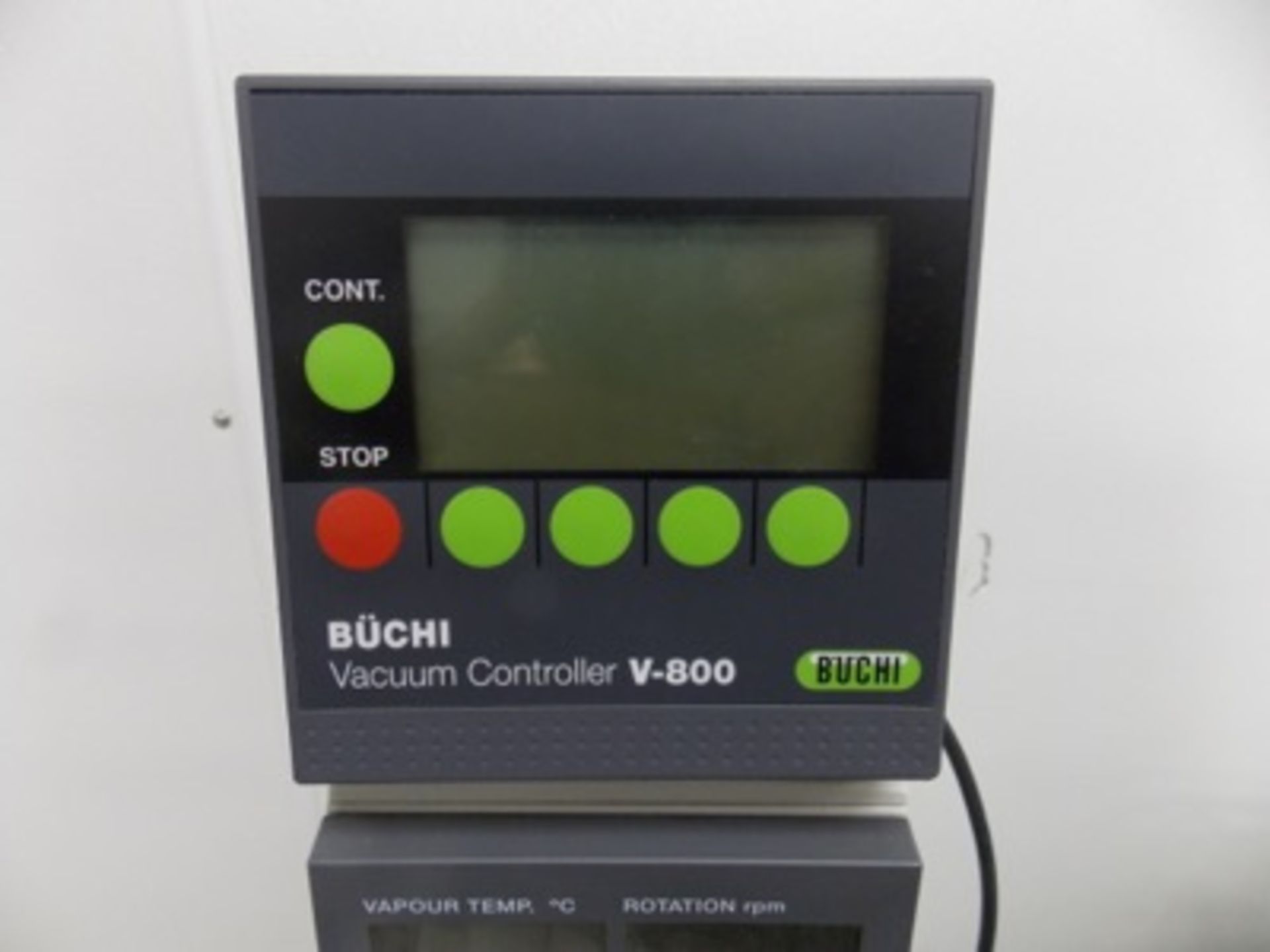 Buchi mid. R-205 Water/Oil Roto Vapor w/ Vacuum Controller, V-800 and Glassware Condenser; S/N - Image 2 of 3