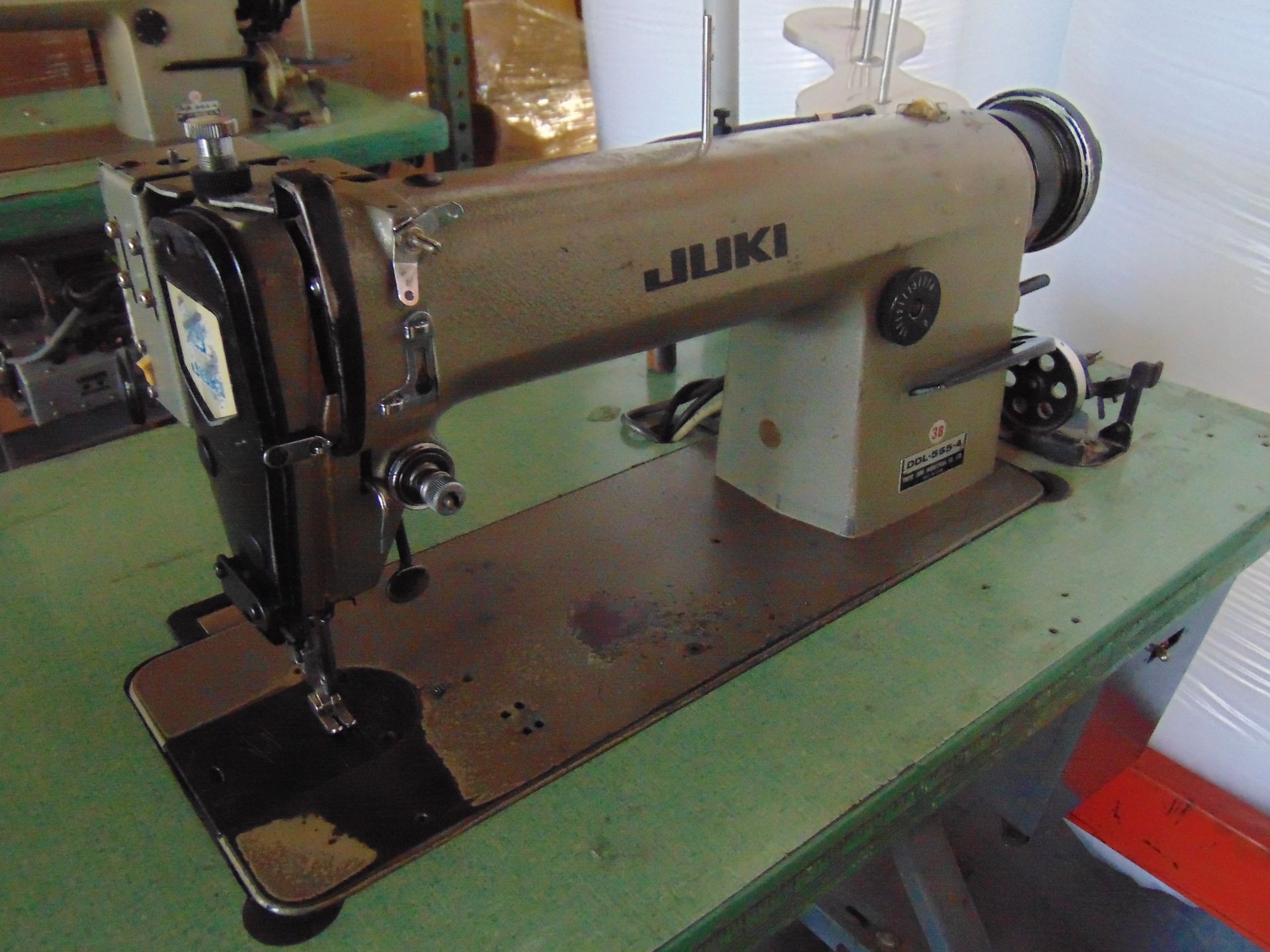 Juki mod. DDL-555-4, Single Needle Lock Stitch - Image 2 of 4