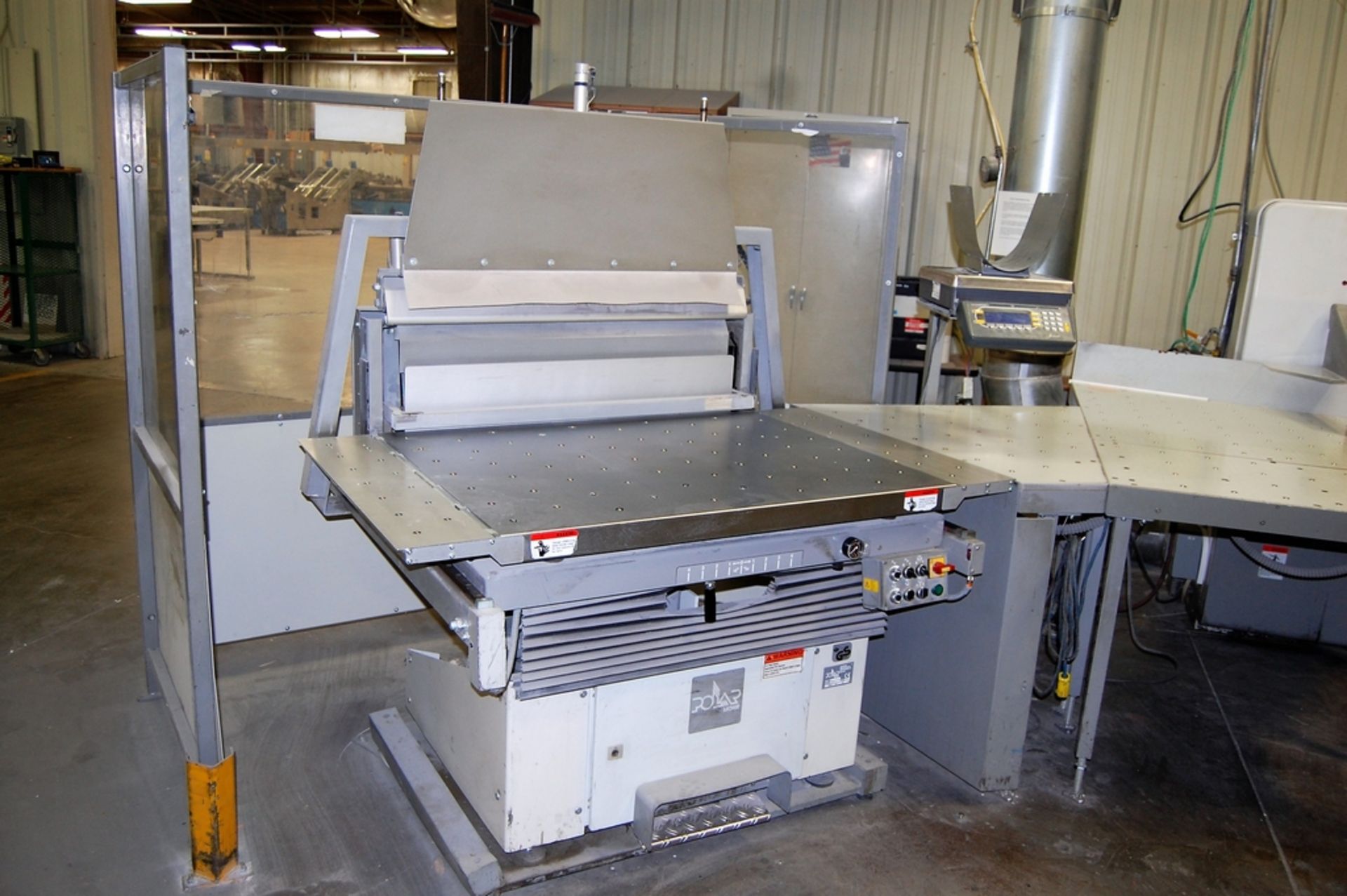 2000 Polar Mohr Model 115ED 45" Paper Cutting Machine - Image 5 of 23