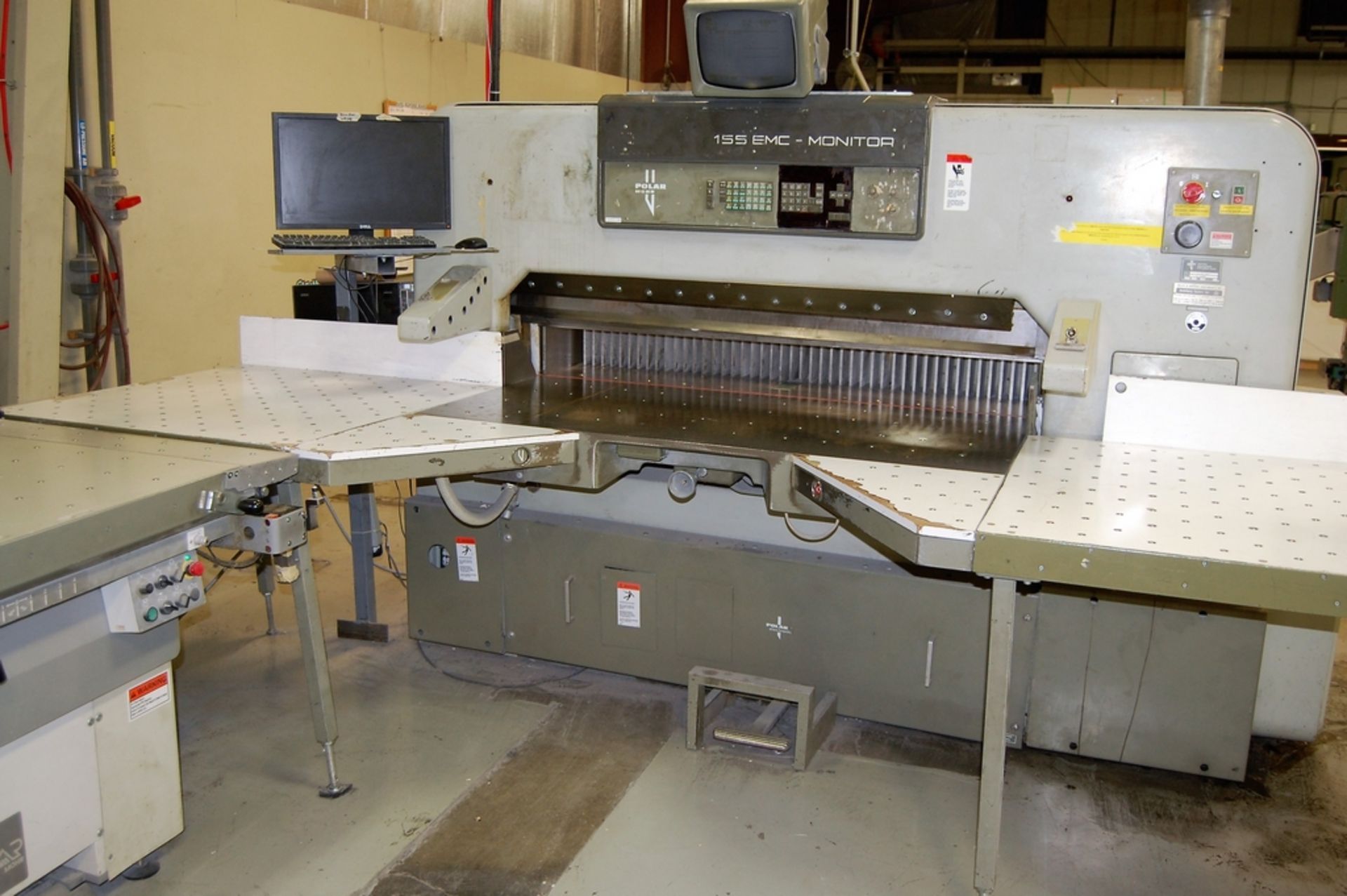 1988 Polar Mohr Model 155 EMC-MON 61" Paper Cutting Machine - Image 2 of 7