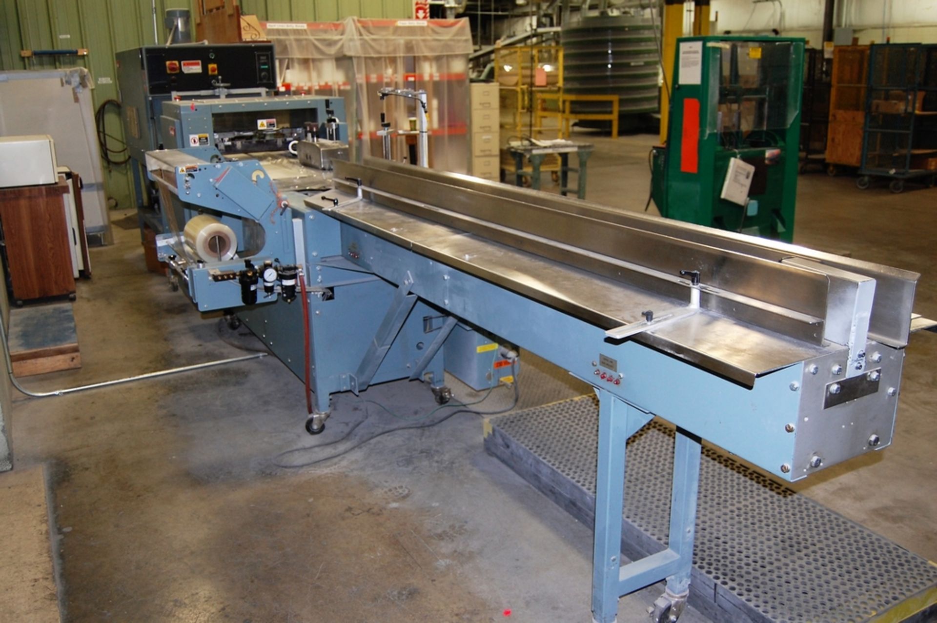 2004 Shanklin Model T-71 High Speed Dual Chamber Shrink Wrapper and Shrink Tunnel - Image 9 of 18