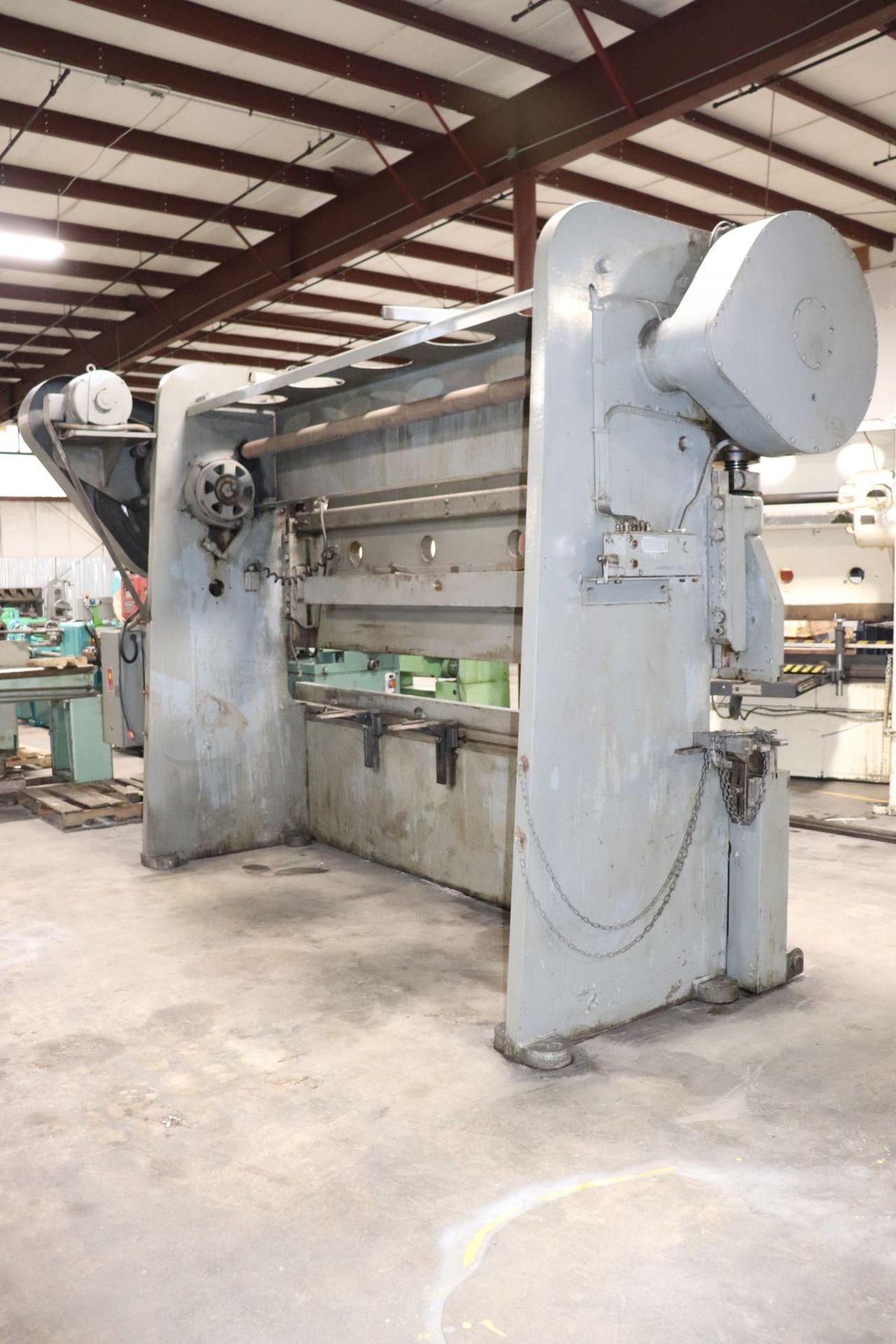 Cincinnati Series 9 225 Ton x 12′ Mechanical Press Brake - Image 9 of 11