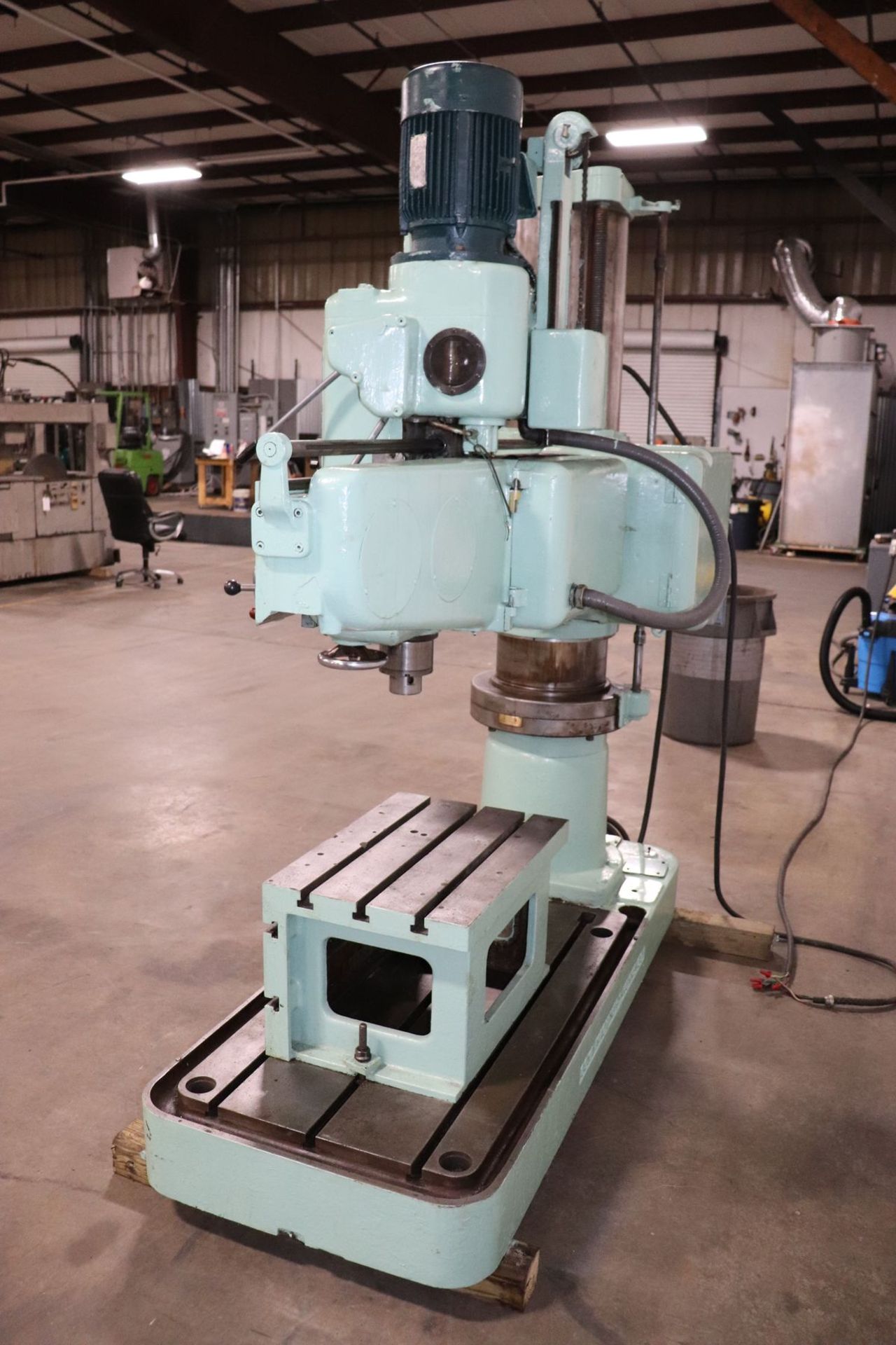 Ooya RE-1225H 4′ x 13″ Drilling & Tapping Radial Arm Drill - Image 10 of 11